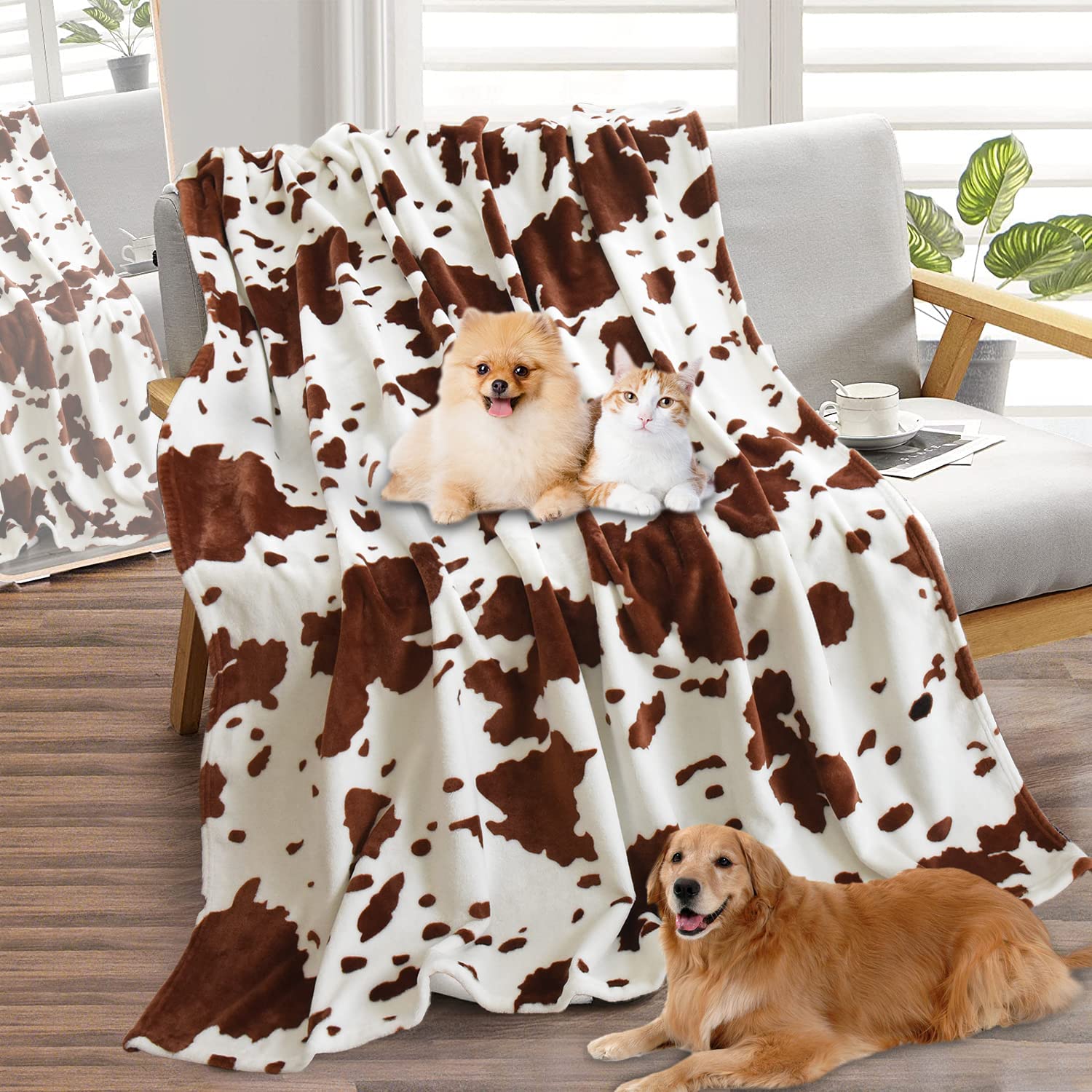 **Soft Washable Dog Blanket for Large Dogs - Reversible Flannel Pet Blanket with Fuzzy Cow Print (40