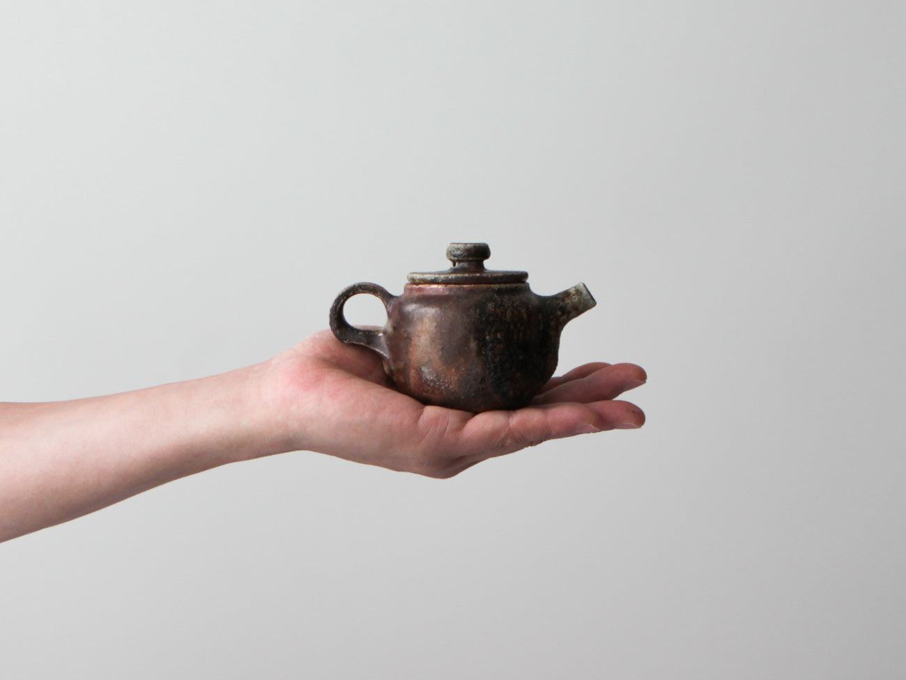 Premium 14-Day Fired Ceramic Teapot No.5 - Traditional Chinese Yixing Clay Teapot for Oolong & Pu-erh Tea Brewing - Perfect Gift for Tea Lovers & Home Tea Ceremonies
