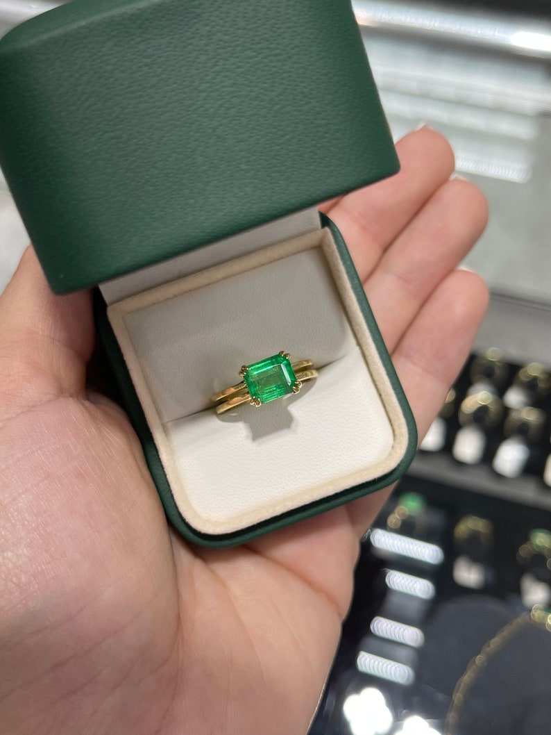 2.68ct 18K Real Emerald Cut East-West Yellowish Green Solitaire Gold Ring with Double Claw Prongs & Split Shank - Perfect for Engagement, Anniversary & Special Occasions