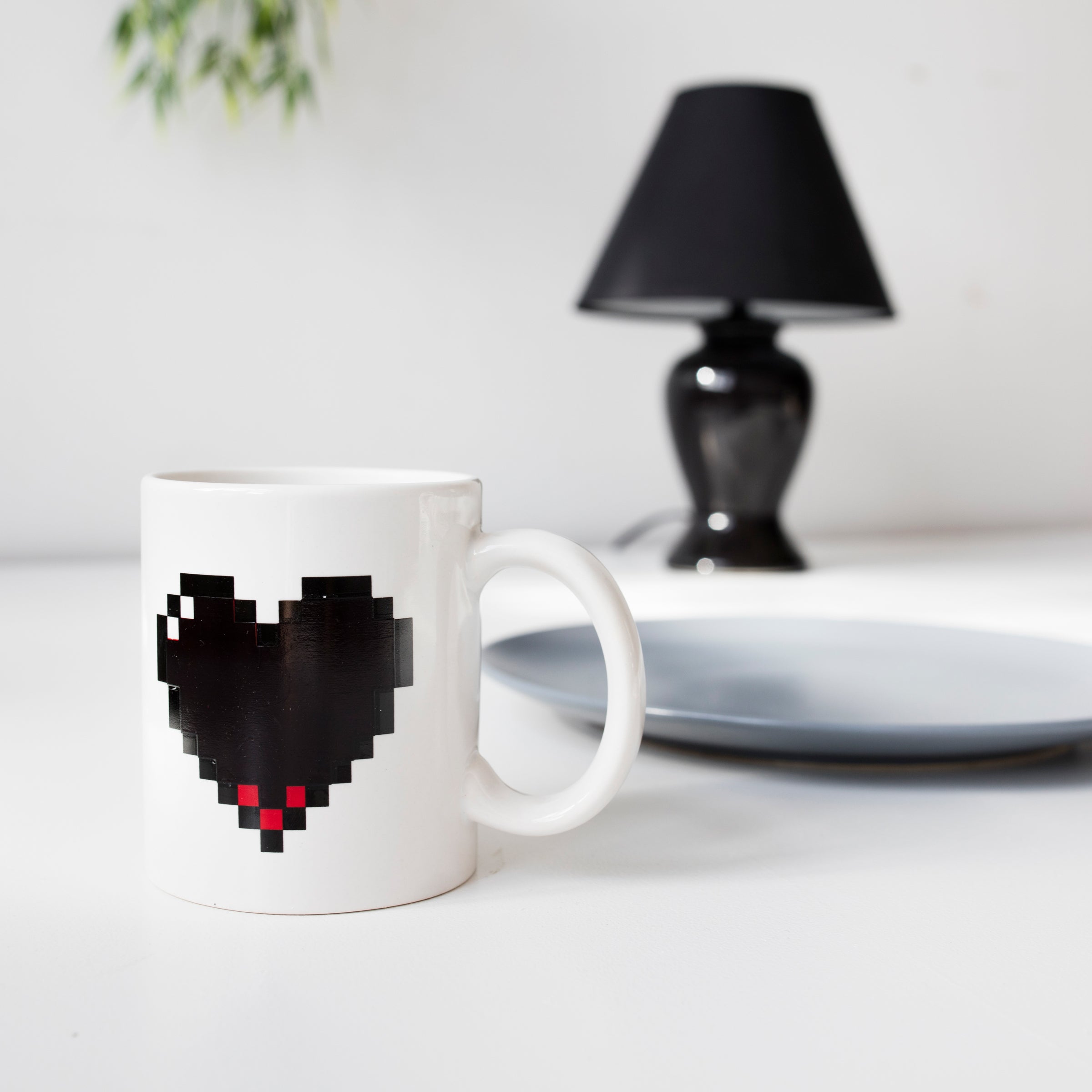 Pixel Heart Morph Mug - Color Changing Coffee Cup with Heat Sensitive Design - Perfect for Valentine's Day Gifts, Couples, and Coffee Lovers