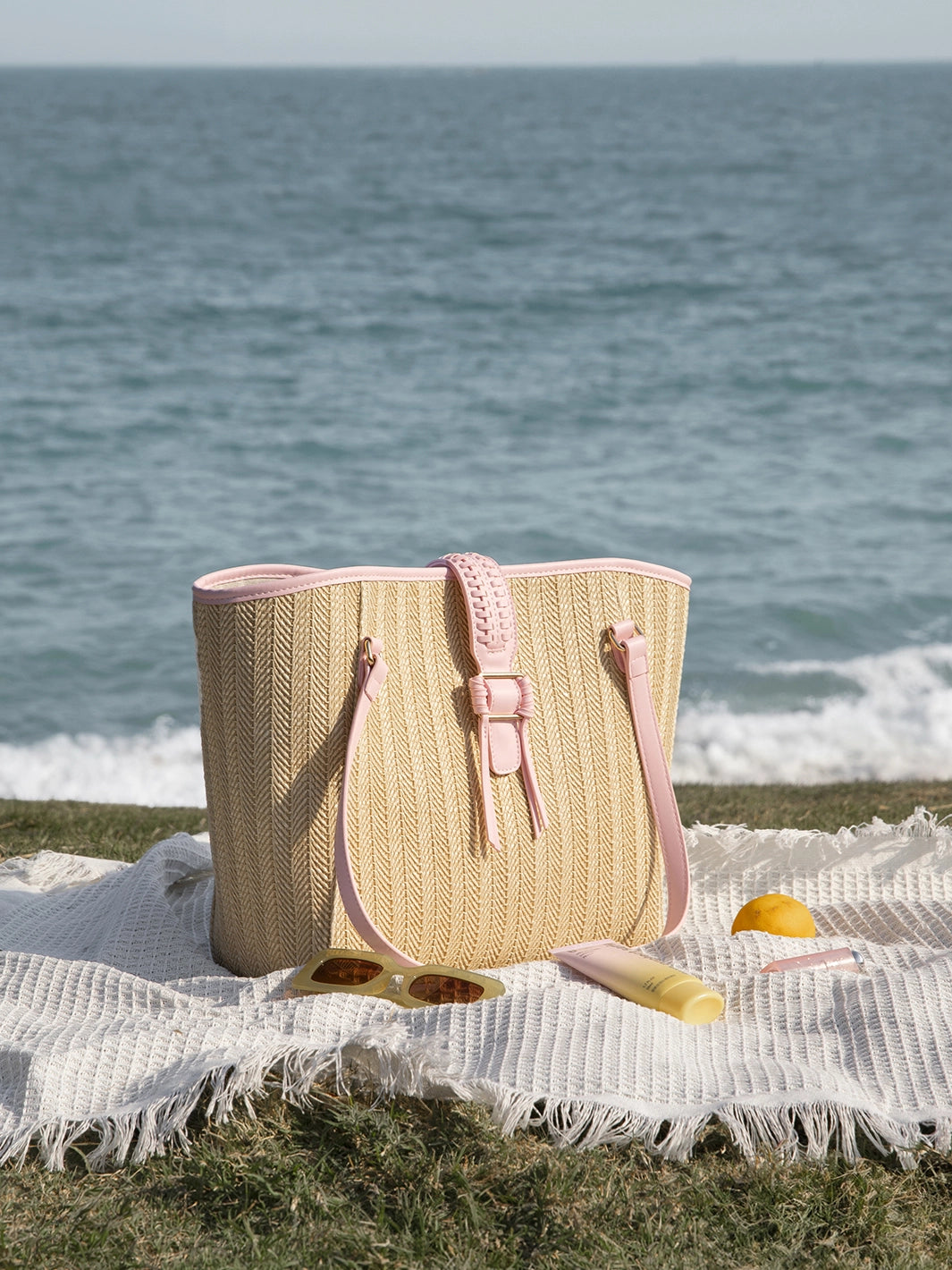 Stylish Marina Raffia Straw Tote Bag for Women - Eco-Friendly Beach Bag, Summer Shopping & Travel Accessory - Perfect for Pool Parties, Vacations & Daily Use