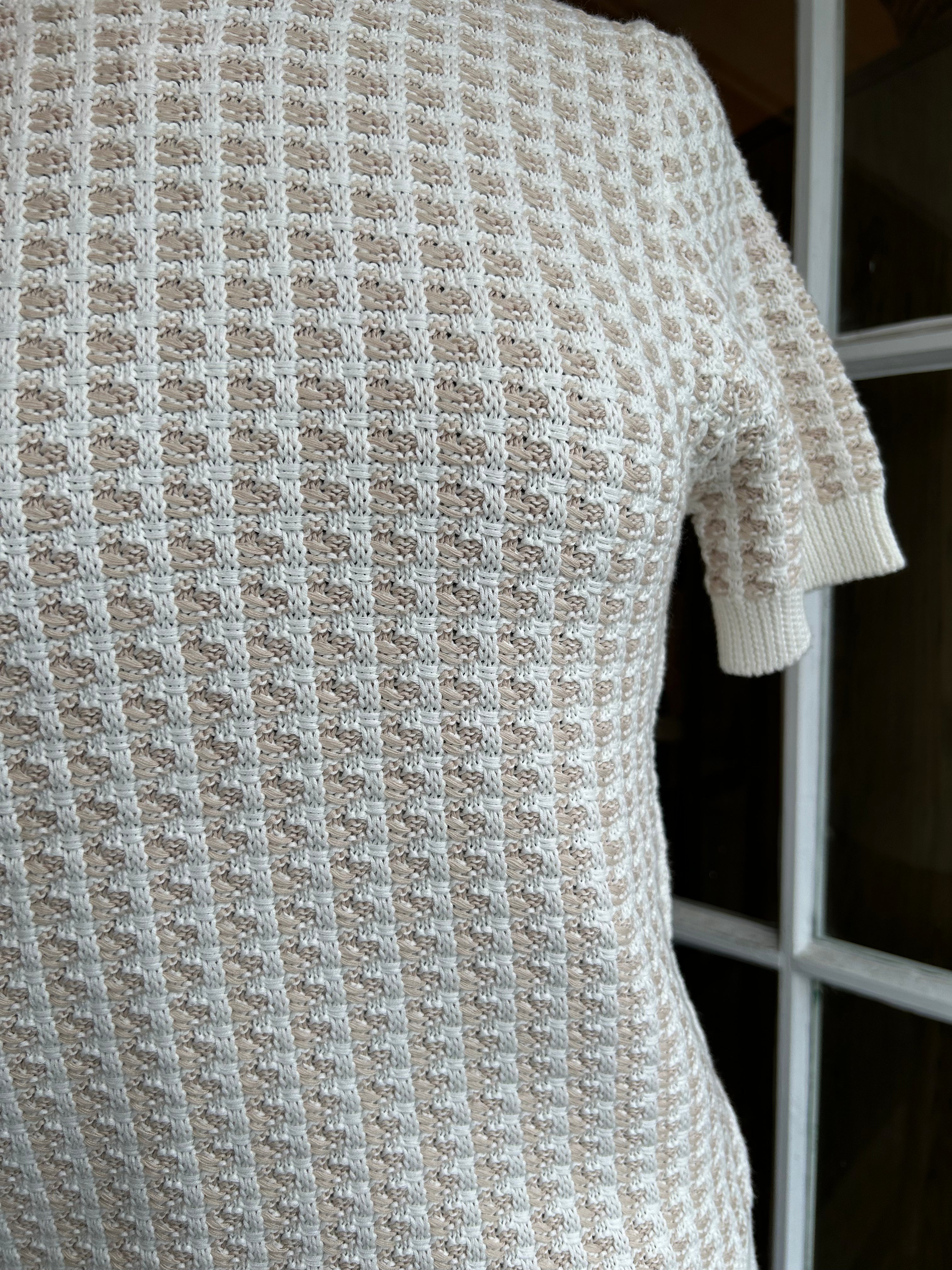 Cozy Knit Short Sleeve Sweater for Women - Soft Casual Pullover Top - Perfect for Spring & Fall Layering, Office Wear & Weekend Outfits