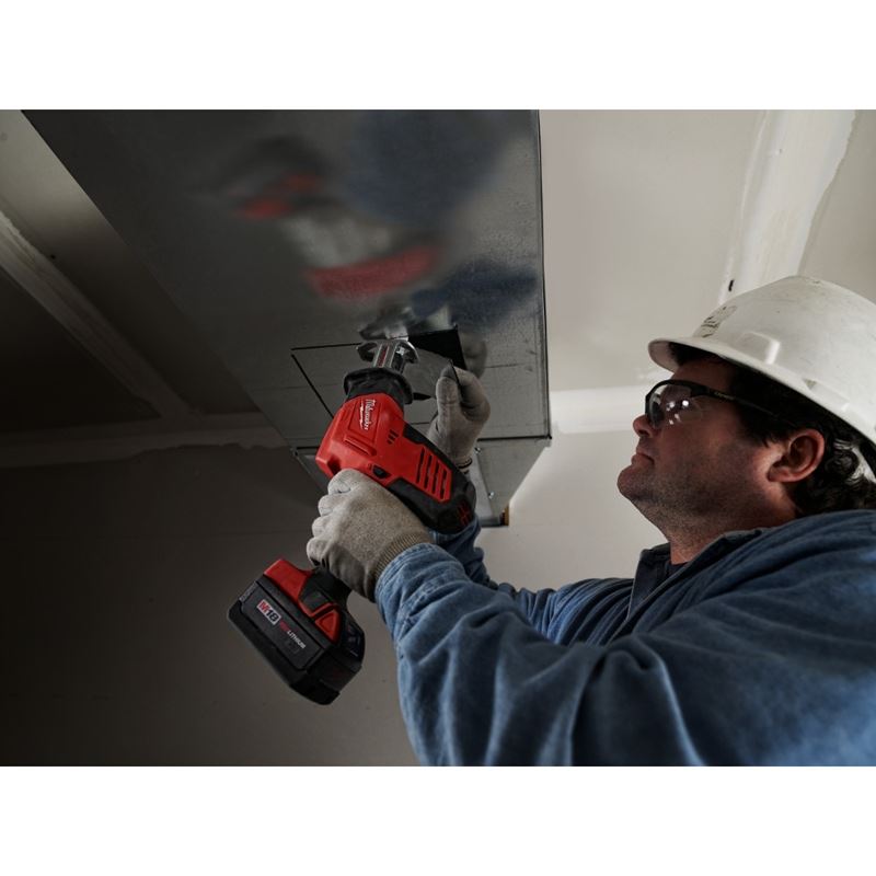 M18 18V Lithium-Ion Cordless HACKZALL One-Handed Reciprocating Saw Kit (2625-21) - Perfect for DIY Projects, Construction, and Home Renovations