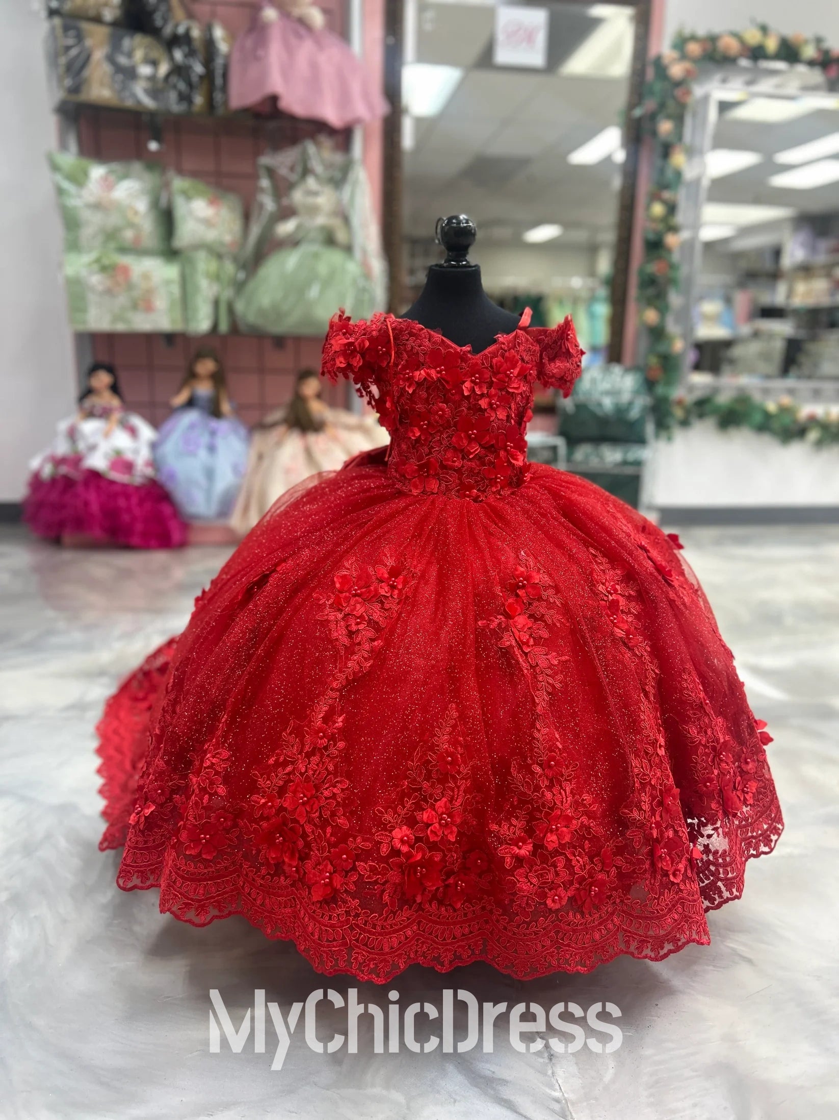 Elegant Mini Quinceañera Dress for Girls - Red Lace Applique Princess Gown for Special Occasions | Perfect for Birthday Parties, Photo Shoots & Celebrations