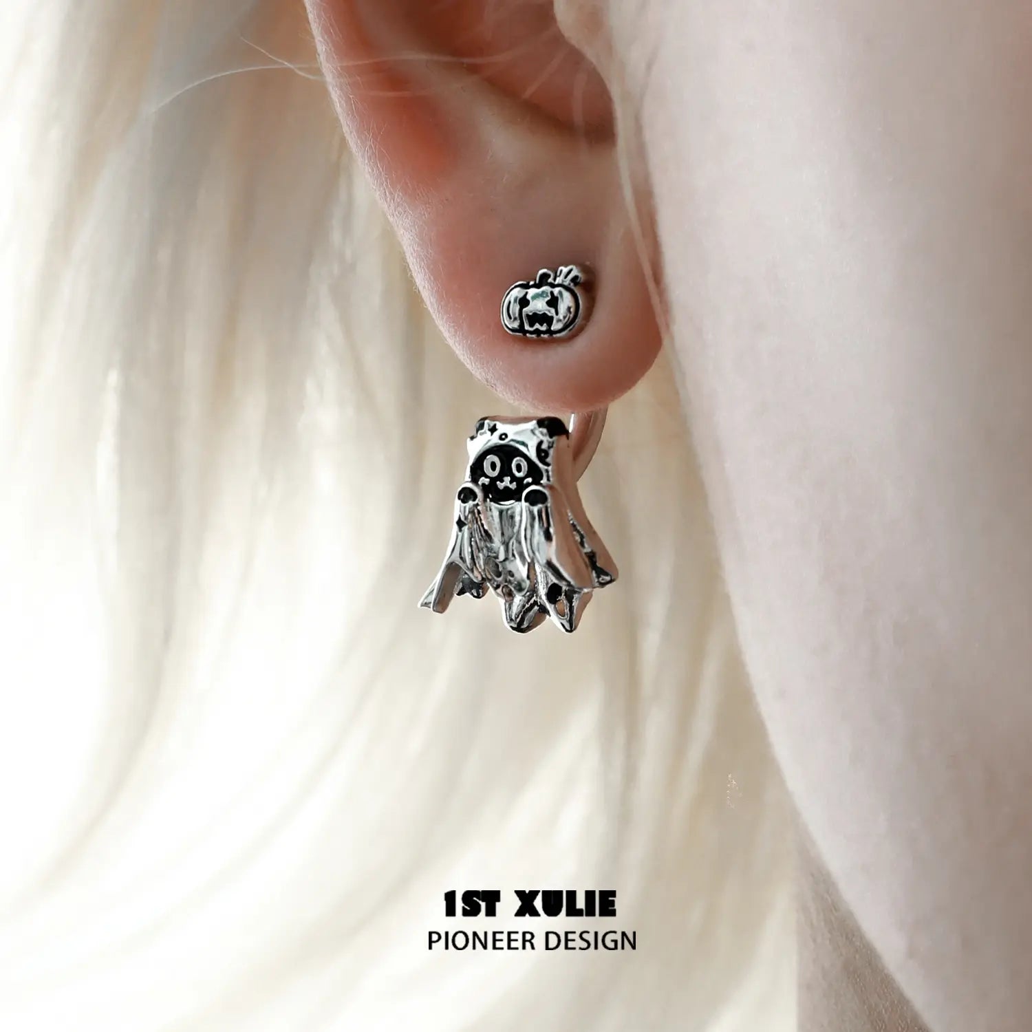 18K Gold Plated Halloween Ghost Cat Earrings for Women - Spooky & Elegant Jewelry for Halloween Parties, Cosplay, and Gift Giving