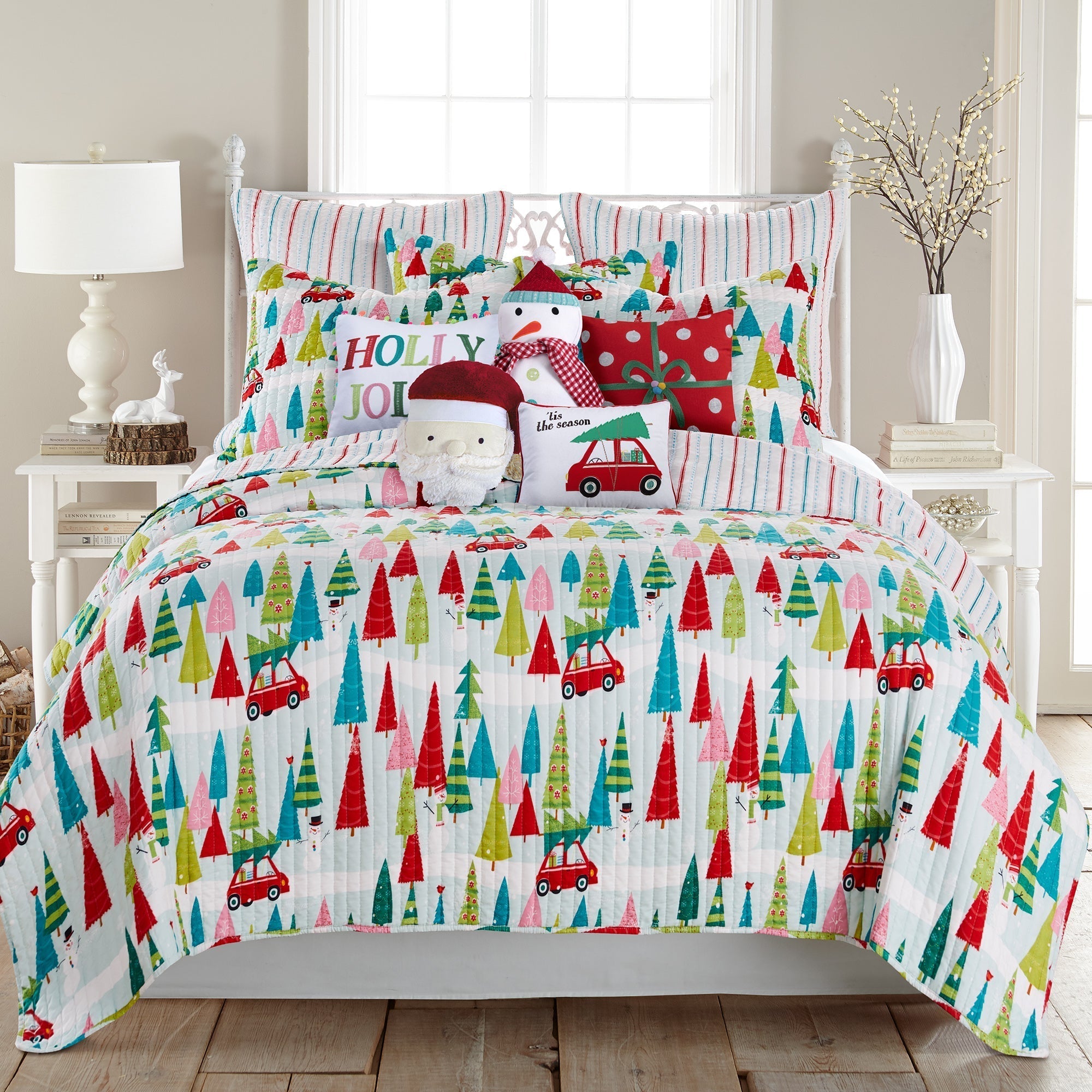 Merry & Bright Holly Jolly Christmas Quilt - Cozy Holiday Bedding for Festive Home Decor
