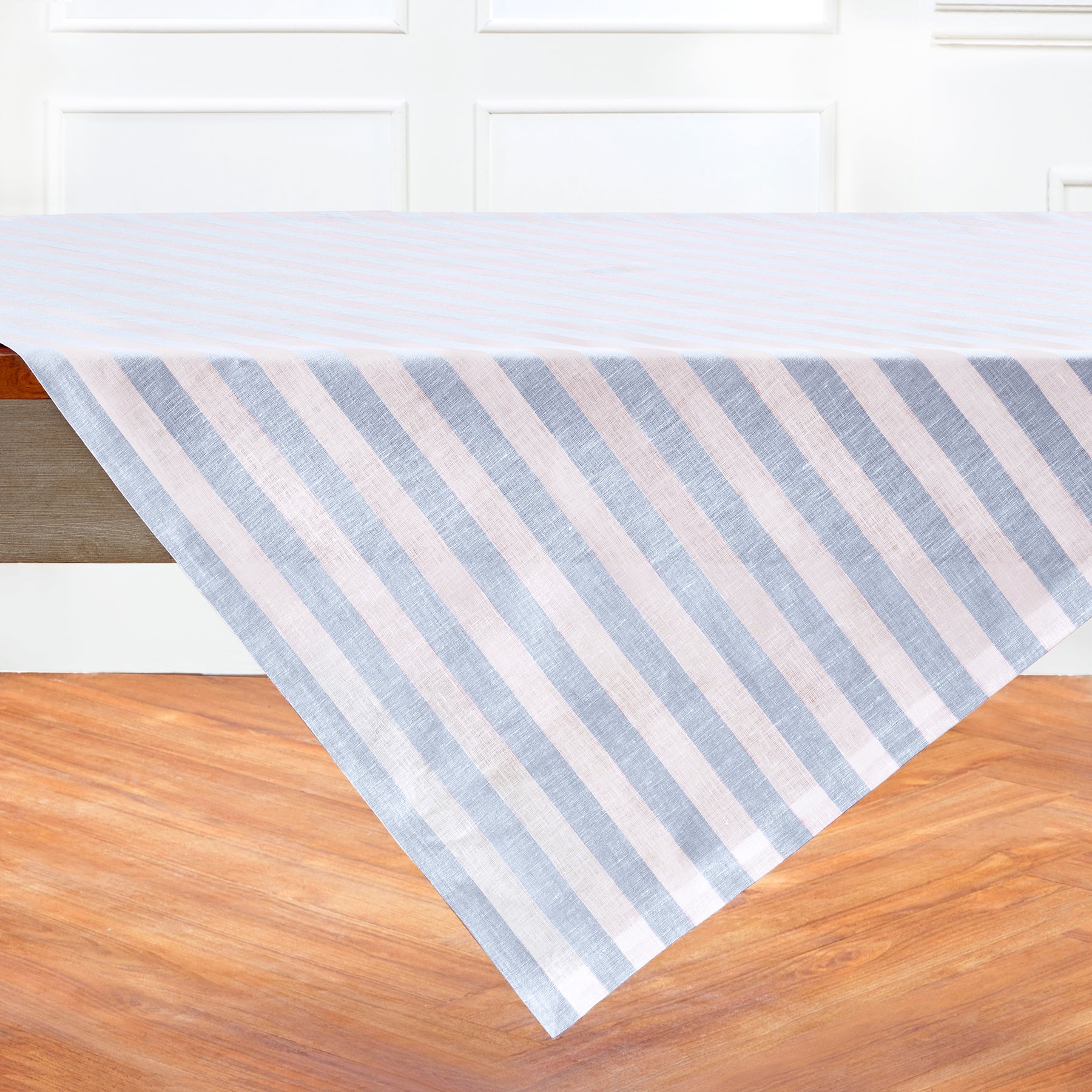 Sorrento Stripe Table Throw - Elegant Striped Tablecloth for Dining Room & Kitchen Decor - Perfect for Parties, Holidays, and Everyday Use
