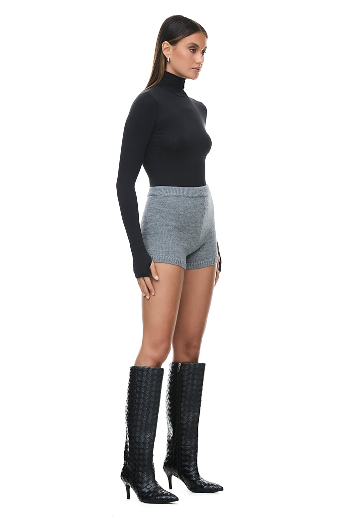 Premium Black Turtleneck Top for Women - Soft & Stylish Winter Layering Essential | Office Wear, Casual Outfits, Date Night Fashion