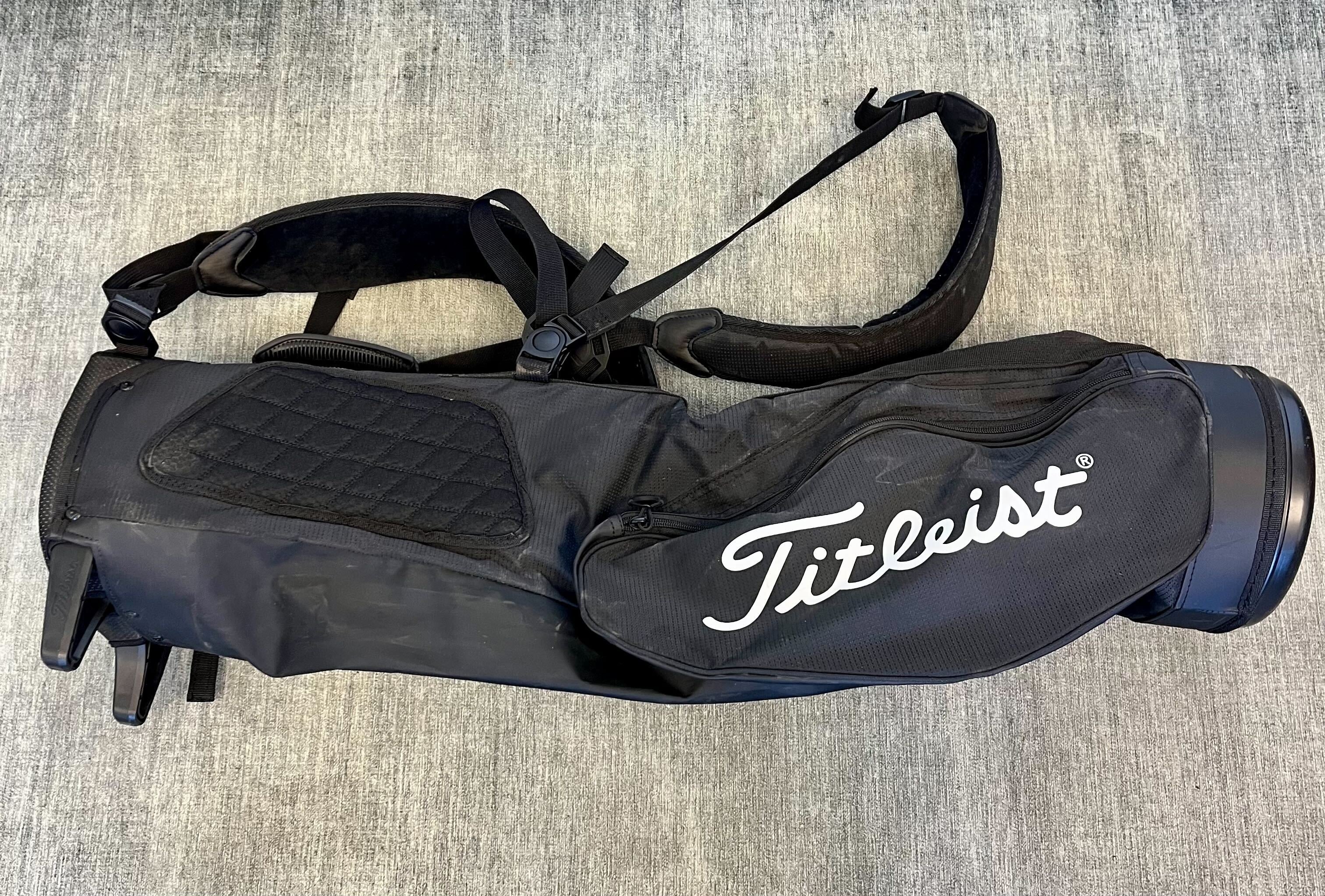 Titleist Lightweight Sunday Golf Carry Bag - Black/White with 3 Dividers & 3 Pockets, Adjustable Strap | Perfect for Weekend Golfers & Course Walking