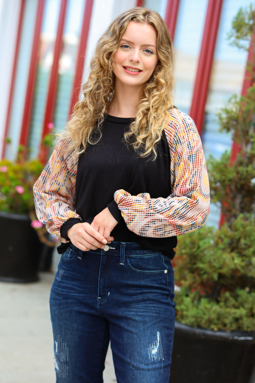 Stylish Black Abstract Print Textured Bubble Sleeve Top for Women | Trendy Blouse for Party, Date Night & Casual Outfits | Fashionable Long Sleeve Shirt for Fall & Winter