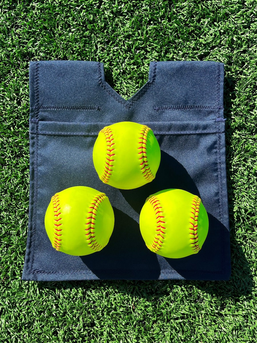 FORCE3 Dry Lo Umpire Ball Bag - Lightweight Durable Baseball Umpire Equipment for Games & Training - Perfect for Coaches, Umpires & Players