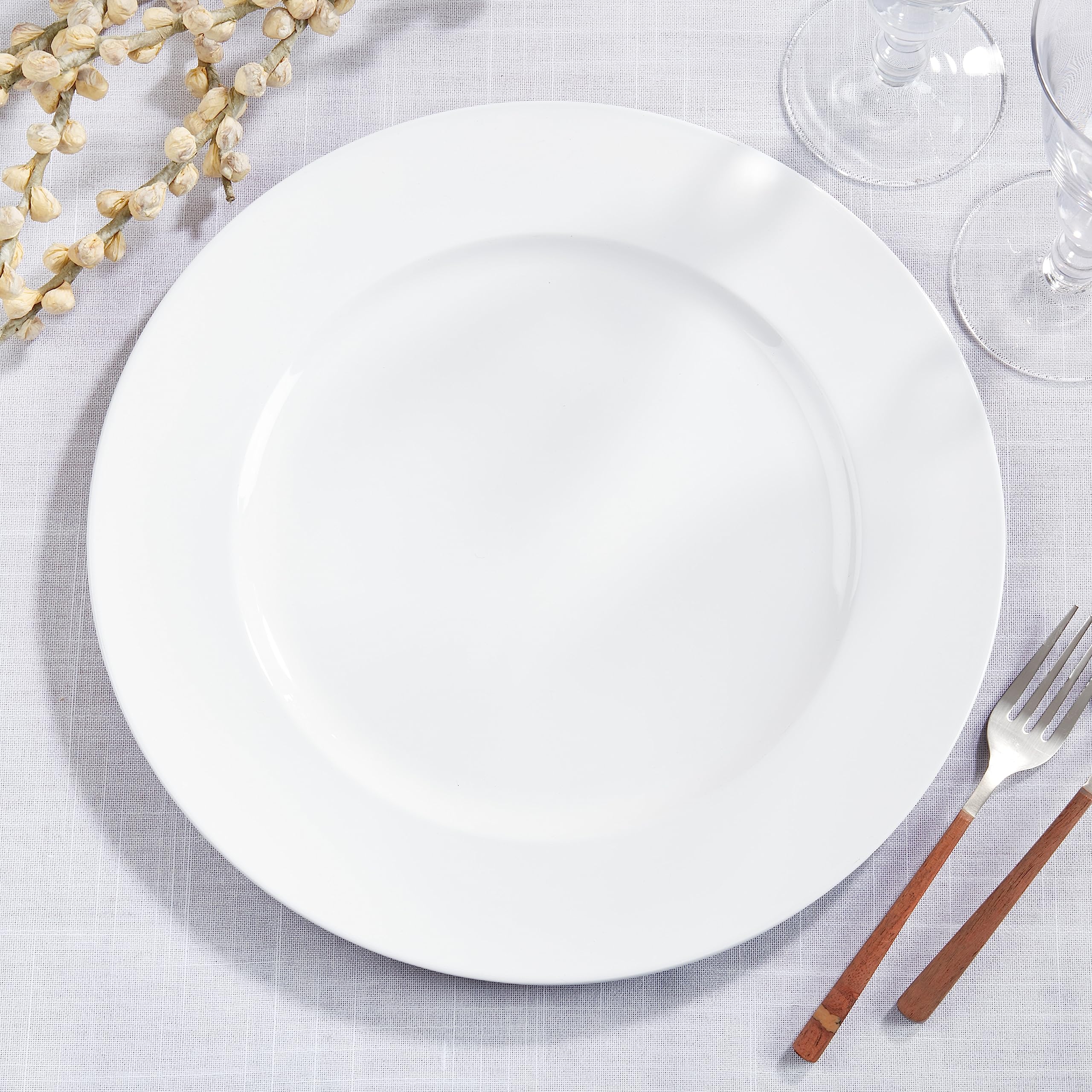 SARO LIFESTYLE 12-Inch Classic Charger Plates Set of 4 - Elegant Gold Rim Dinner Plates for Wedding, Party & Formal Dining - Premium Quality Decorative Serving Dishes for Buffet, Holiday & Special Occasions
