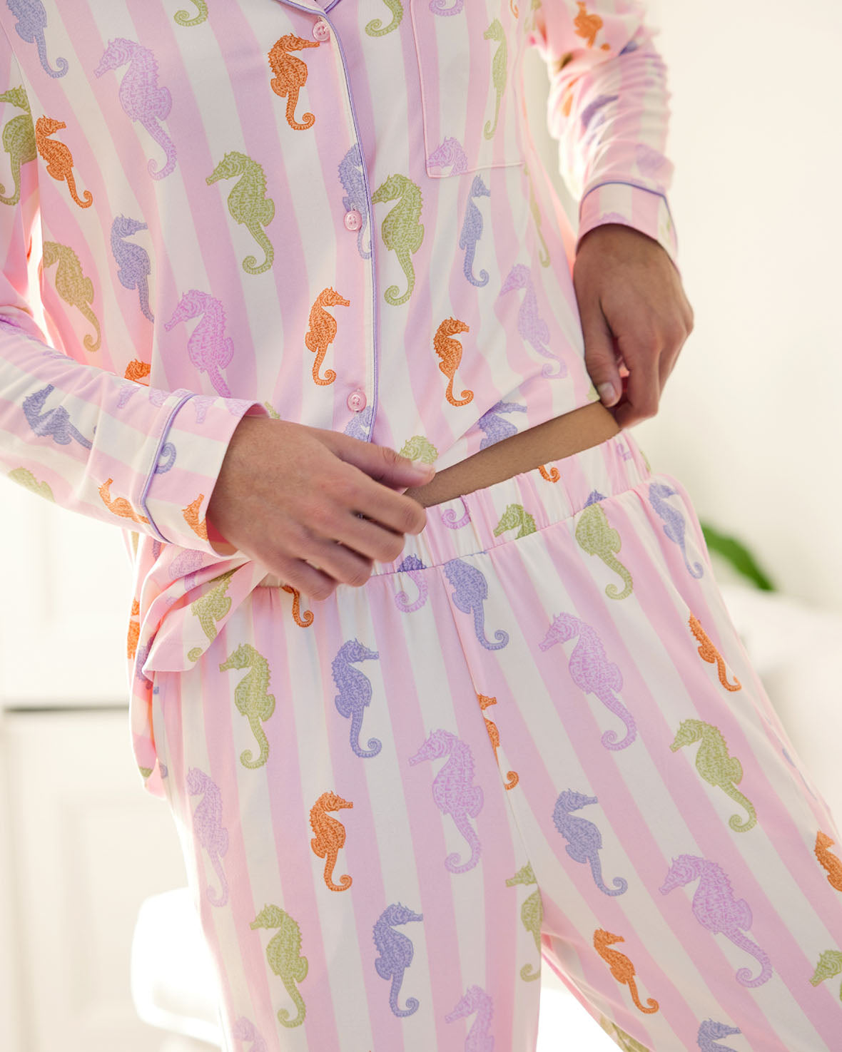 Seahorse Stripe Print Long Sleeve Pajama Set for Women - Soft Cotton Sleepwear for Nighttime Comfort & Lounge Wear
