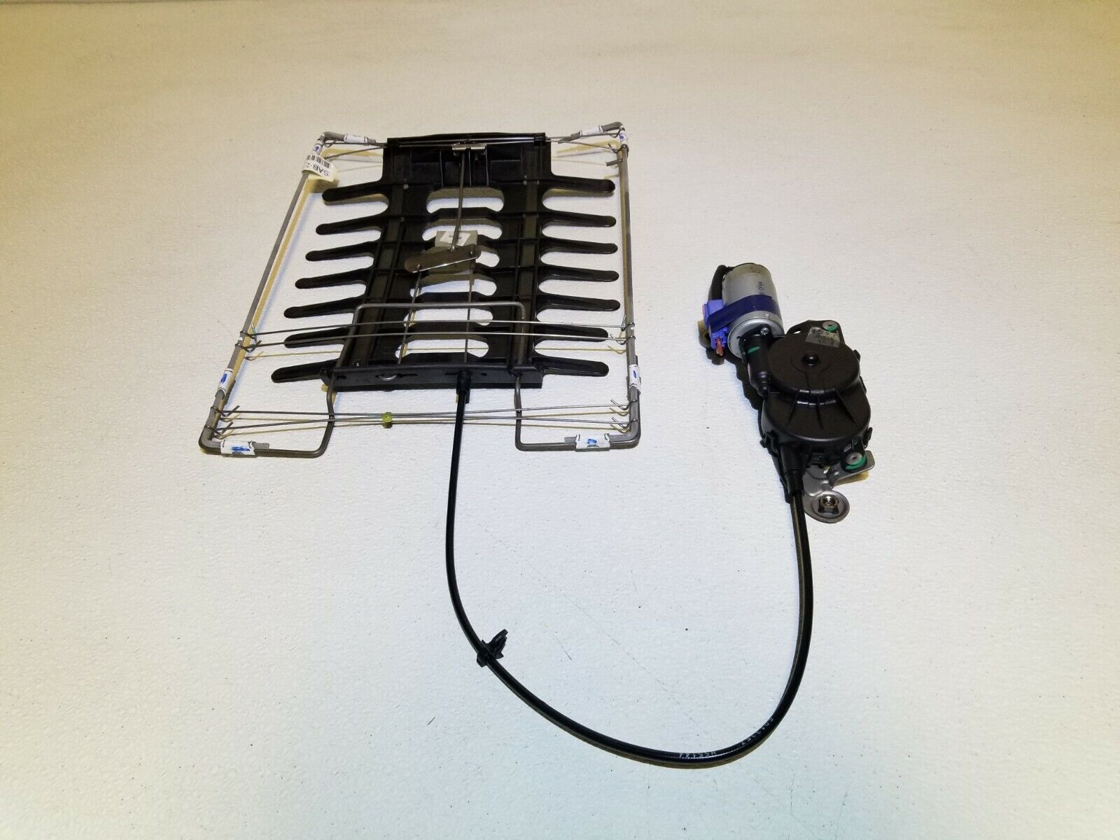 05-08 Acura RL Front Driver Seat Lumbar Support Motor OEM Replacement - Perfect for Long Drives & Comfort Upgrade