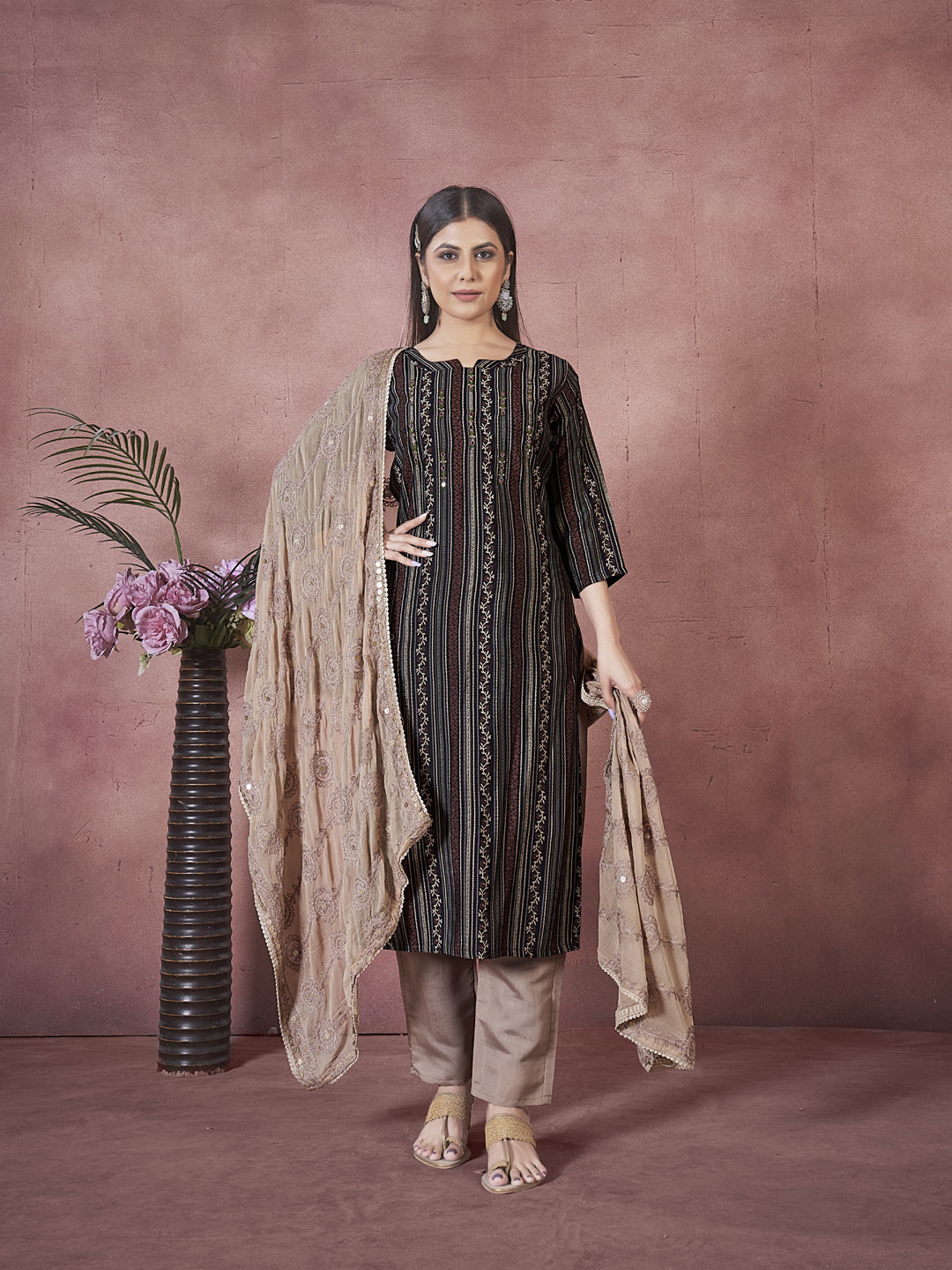 Stylish Black Ready-to-Wear Pant Suit with Elegant Embroidery - Perfect for Weddings, Parties & Formal Events