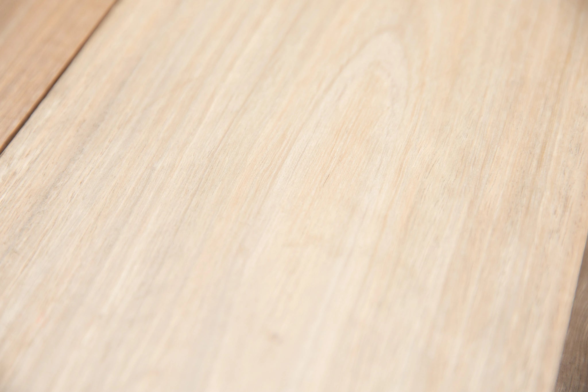 Premium Spotted Gum Hardwood Timber 150x38mm - Select Grade, Kiln Dried, Skip Dressed for Joinery & Woodworking Projects - Perfect for Flooring, Decking, and Furniture Making