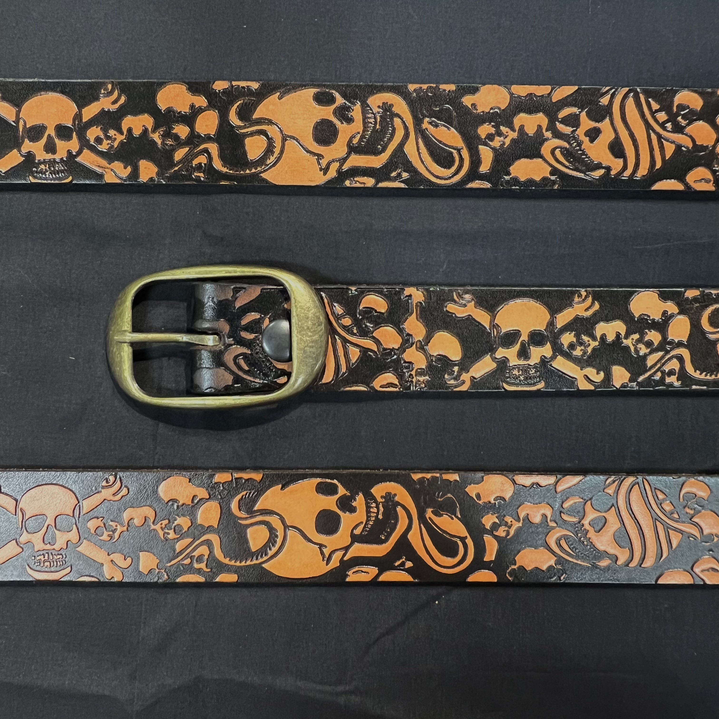 Stylish Skull Belt for Men & Women - Gothic Punk Fashion Accessory - Perfect for Halloween, Cosplay, and Rock Concerts