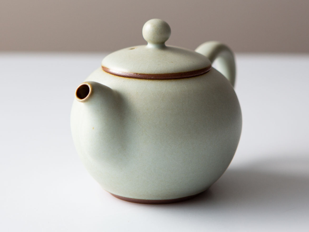 Premium Handmade Celadon Ceramic Teapot - 16oz Traditional Chinese Green Glaze Teapot with Infuser, Perfect for Loose Leaf Tea, Home Tea Ceremony & Gift Giving