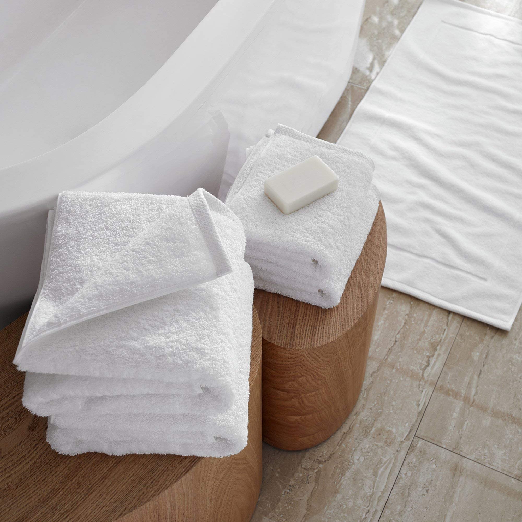 H by Frette Simple Border Standard Bath Bundle - Luxury All-White 100% Cotton Bath Linens Set (2 Hand Towels, 2 Bath Towels, 1 Bath Mat) | Soft & Absorbent for Spa, Hotel, or Home Bathroom Experience