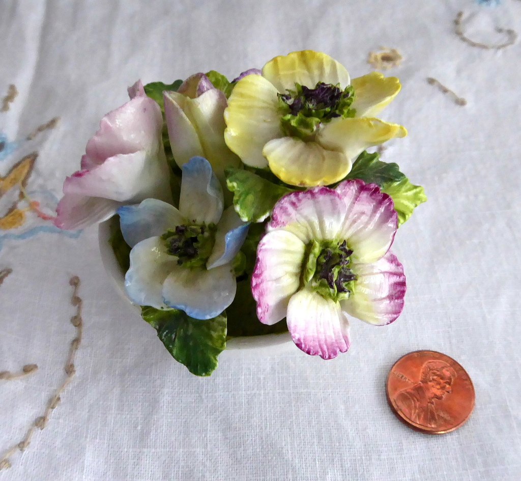 Vintage Coalport Bone China Paperweight - Staffordshire Posy Anemone Bowl Handmade in 1950s | Elegant Home Decor, Collector's Item & Gift for Tea Lovers