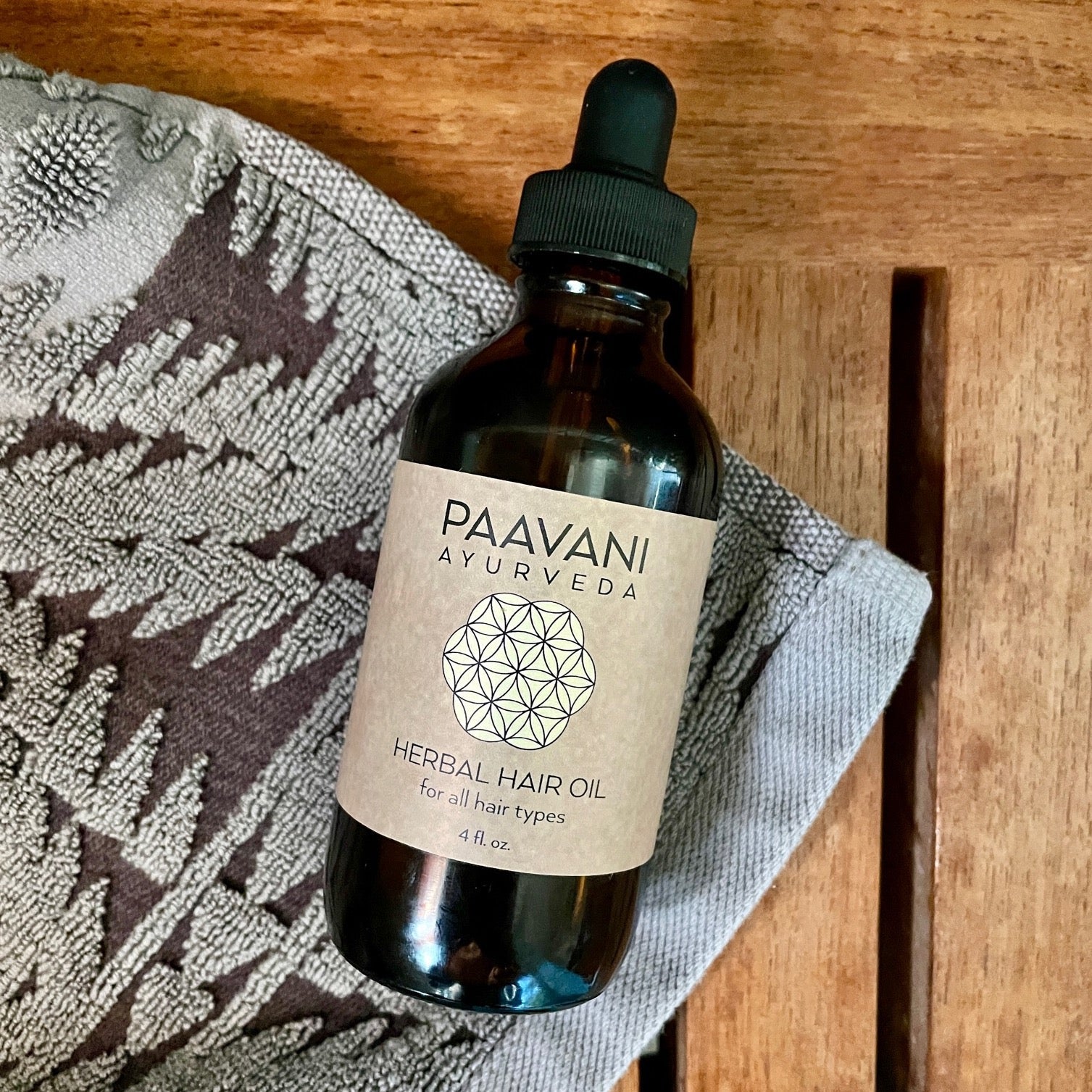Best Herbal Hair Oil for Growth & Shine - Natural & Organic Hair Treatment for Dry, Damaged Hair - Perfect for Daily Use & Scalp Massage
