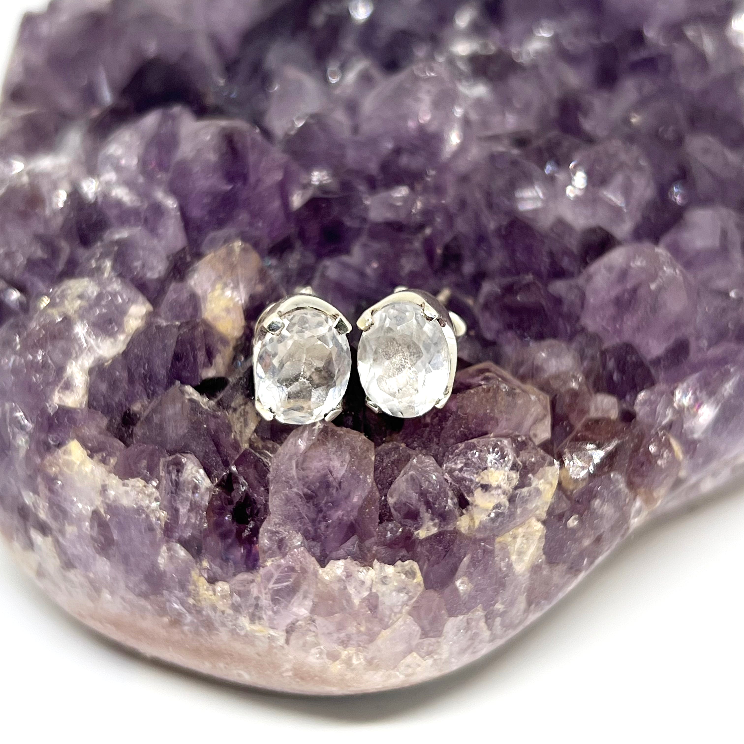 Clear Quartz Oval Faceted Gemstone 4 Claw Set Stud Earrings PSE013 - Elegant Jewelry for Women, Perfect for Parties, Weddings & Everyday Wear
