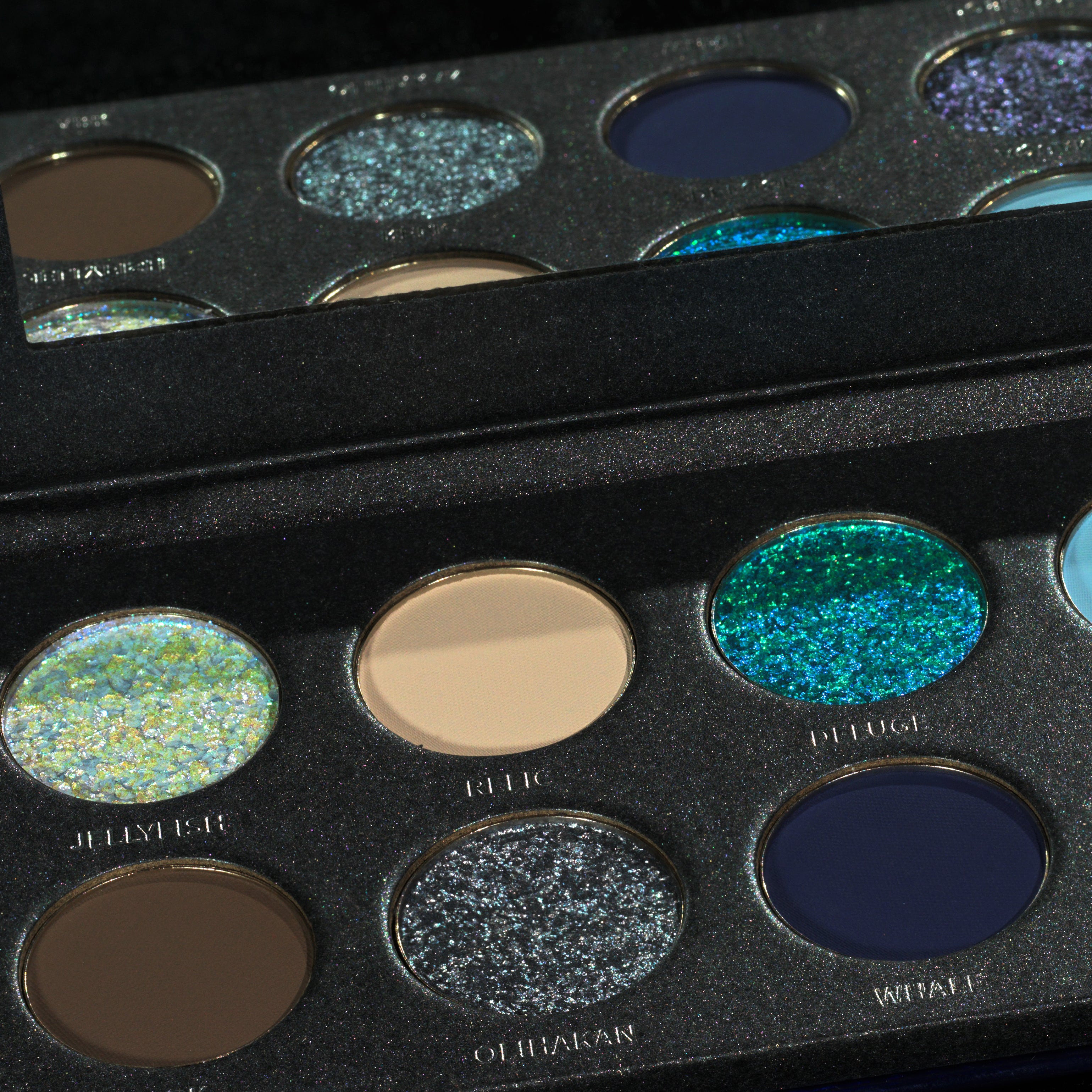 Atlantis Eyeshadow Palette - 12 Highly Pigmented Matte & Shimmer Shades for Stunning Eye Looks | Perfect for Day & Night Makeup, Parties & Special Occasions