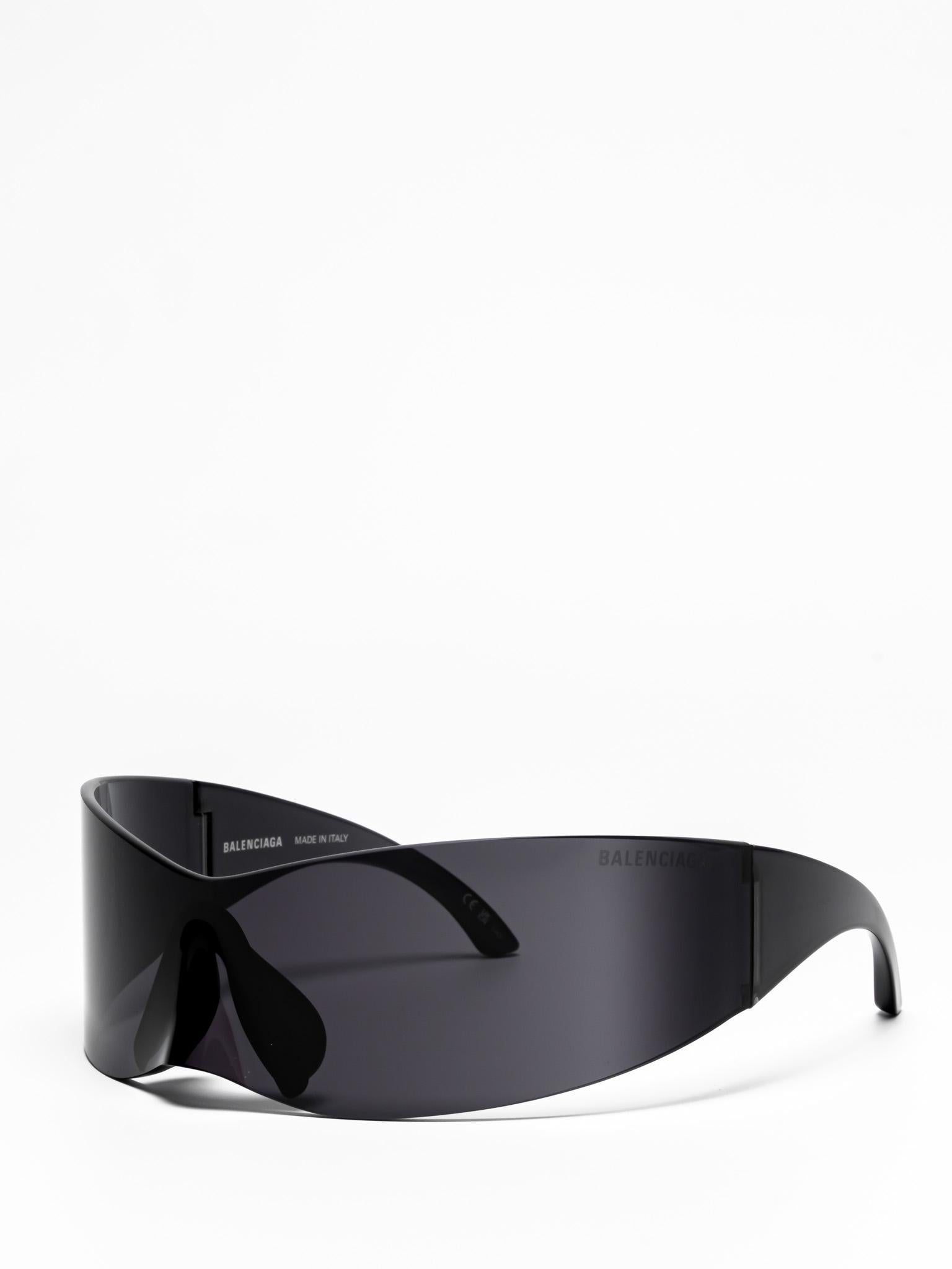 BALENCIAGA BB0299S 001 Sunglasses - Luxury Designer Shades for Men & Women | Perfect for Outdoor Activities, Travel, and Fashion Statements