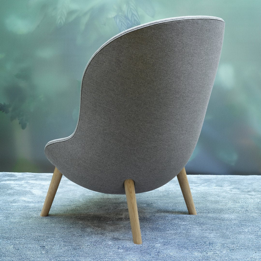 Premium Hyg Lounge Chair with Sturdy 4-Leg Base - Perfect for Living Room, Bedroom, or Office Relaxation