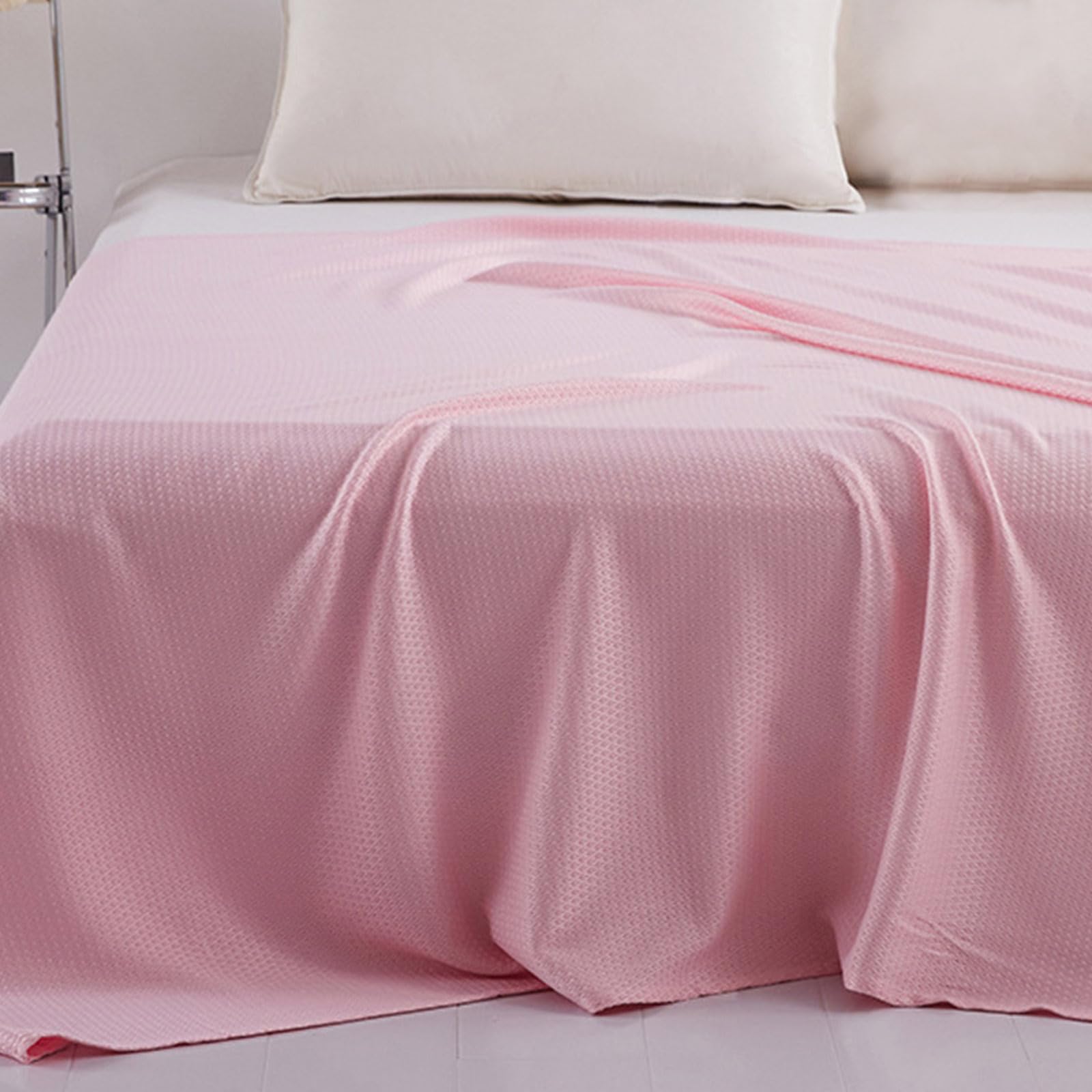 Premium Summer Cooling Blanket - Ultra Soft Ice Silk Fiber Bed Blanket for Adults & Kids | Lightweight Breathable Cover for Hot Sleepers, Air Conditioning Use, and Outdoor Picnics