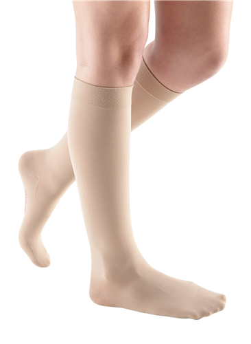 Medi Comfort 15-20mmHg Closed Toe Compression Socks for Women & Men - Calf Length Support for Circulation, Travel & Recovery