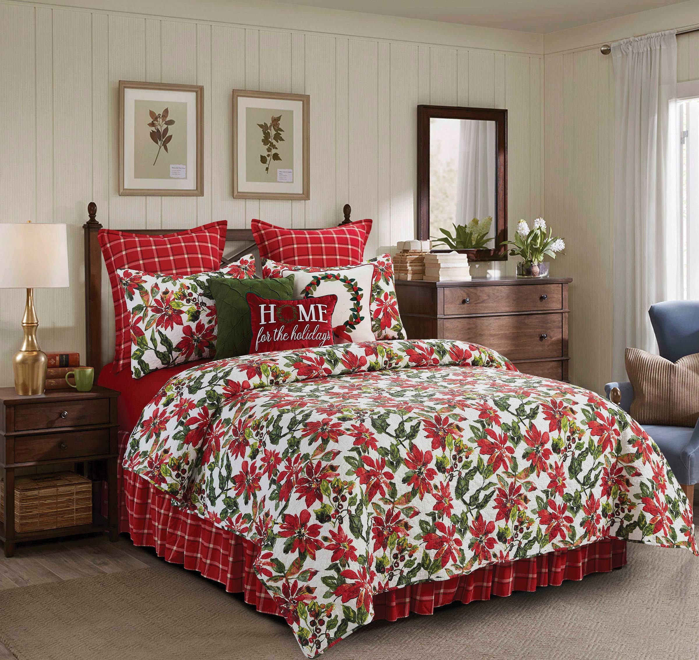 Reversible Poinsettia Berries Cotton Quilt Set - Full/Queen 3-Piece Christmas Bedding | Machine Washable & Durable | Perfect for Holiday Home Decor & Cozy Winter Nights