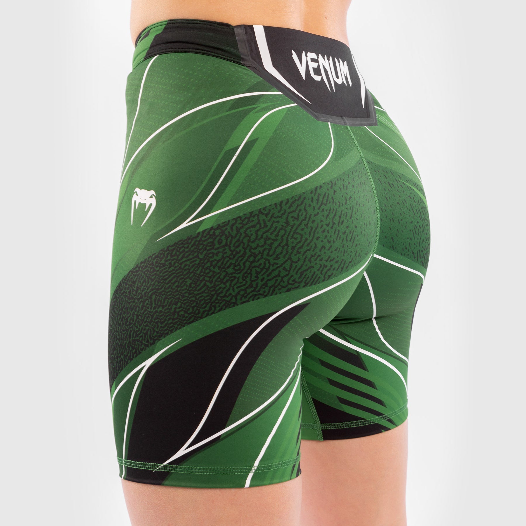 UFC Venum Authentic Fight Night Women's Vale Tudo Shorts - Long Fit MMA Training Shorts for Women - Green - Perfect for MMA, BJJ, Muay Thai & Combat Sports Training