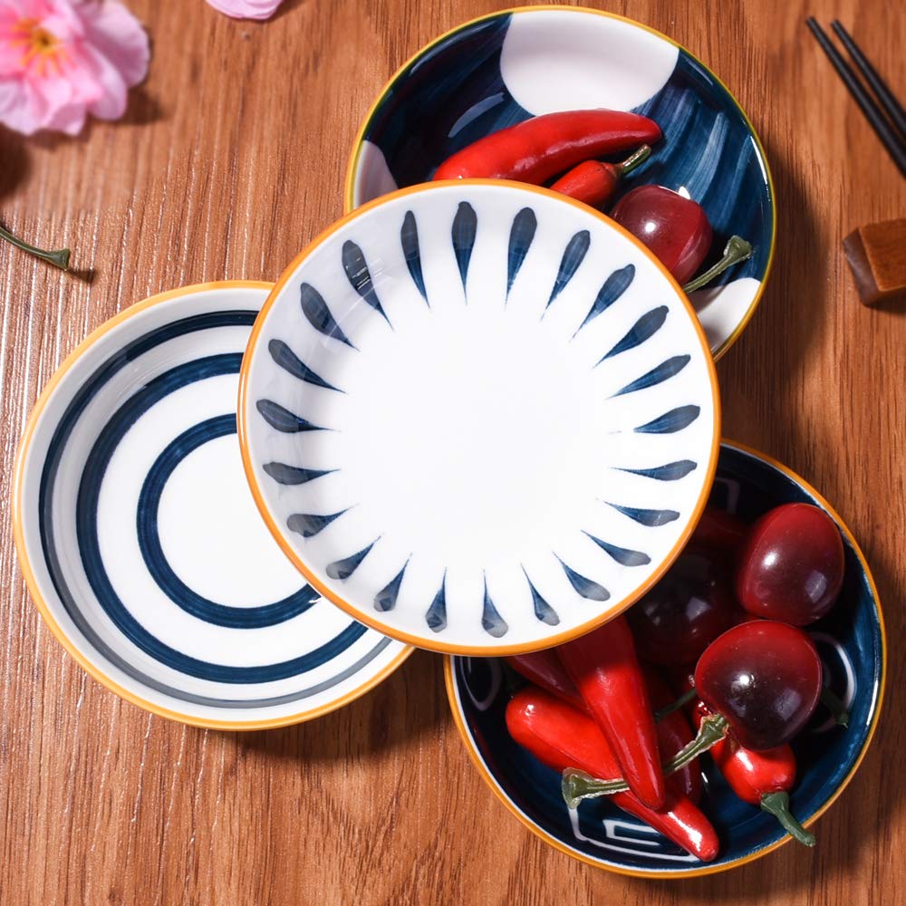 Premium Japanese Porcelain Sauce Dishes - Set of 4 Ceramic Dipping Bowls for Sushi, Soy Sauce & Condiments - Elegant Tableware for Asian Dining, Sushi Parties & Home Restaurants