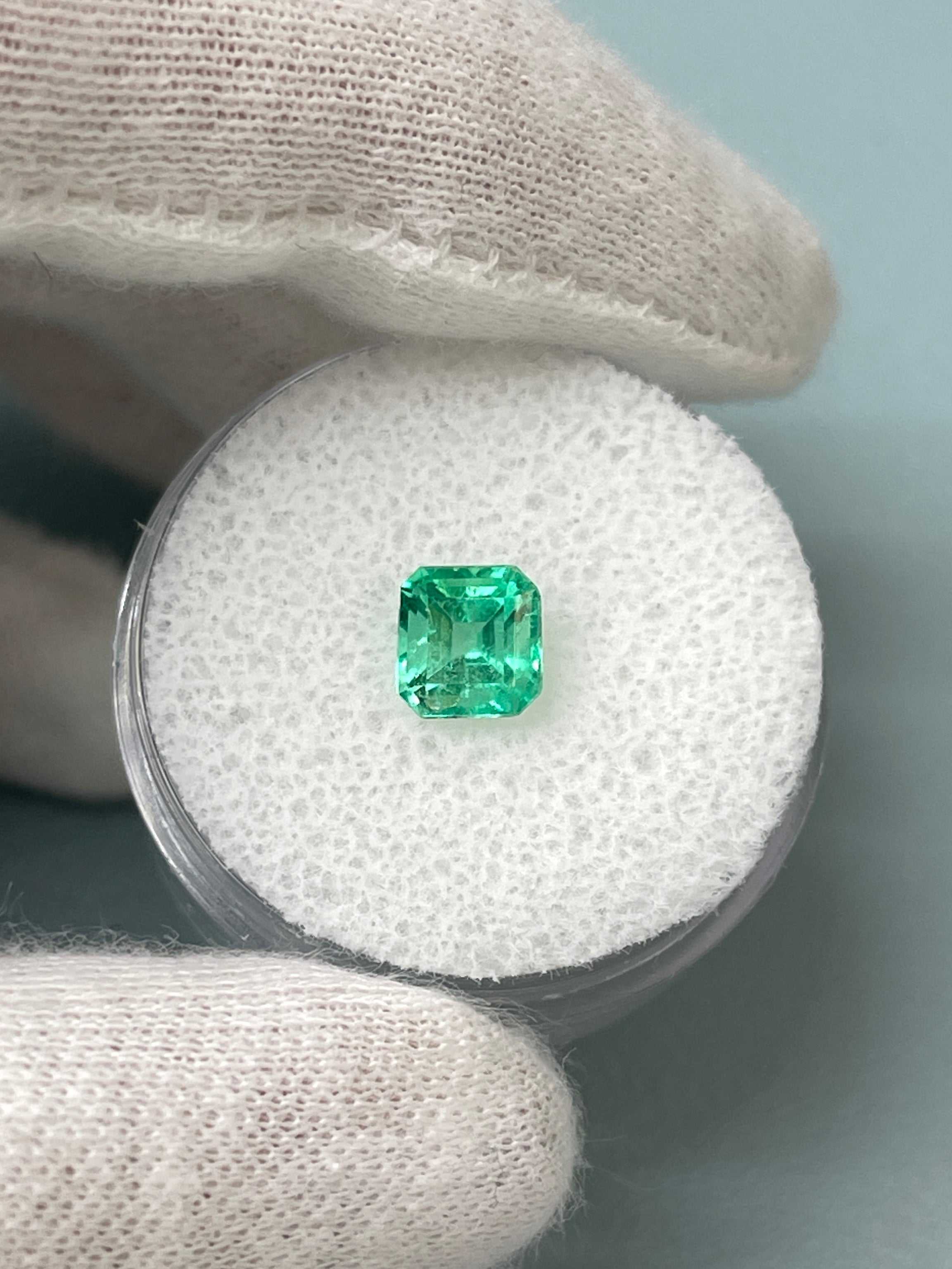 1.09 Carat 14K Gold 3 Stone Engagement Ring with Lab-Grown Diamonds & Natural Colombian Emerald - Classic Asscher Cut for Women - Perfect for Proposals, Anniversaries, and Special Occasions
