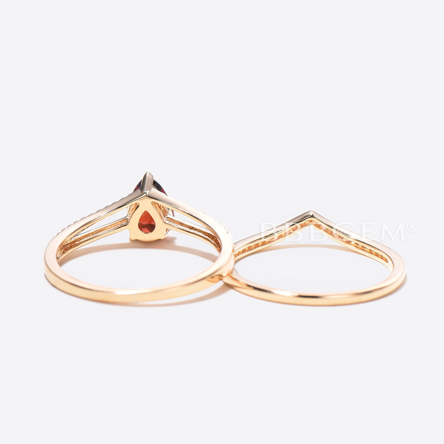 1.25CT Pear Cut Natural Garnet Split Shank Half Eternity Diamond Ring for Women - Perfect for Engagement, Anniversary & Special Occasions