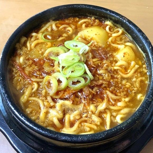 Myojo Charumera Chanpon Ramen Instant Noodles - 5 Servings Pack | Authentic Japanese Flavor | Quick & Easy Meal for Home, Office or Late-Night Snacking