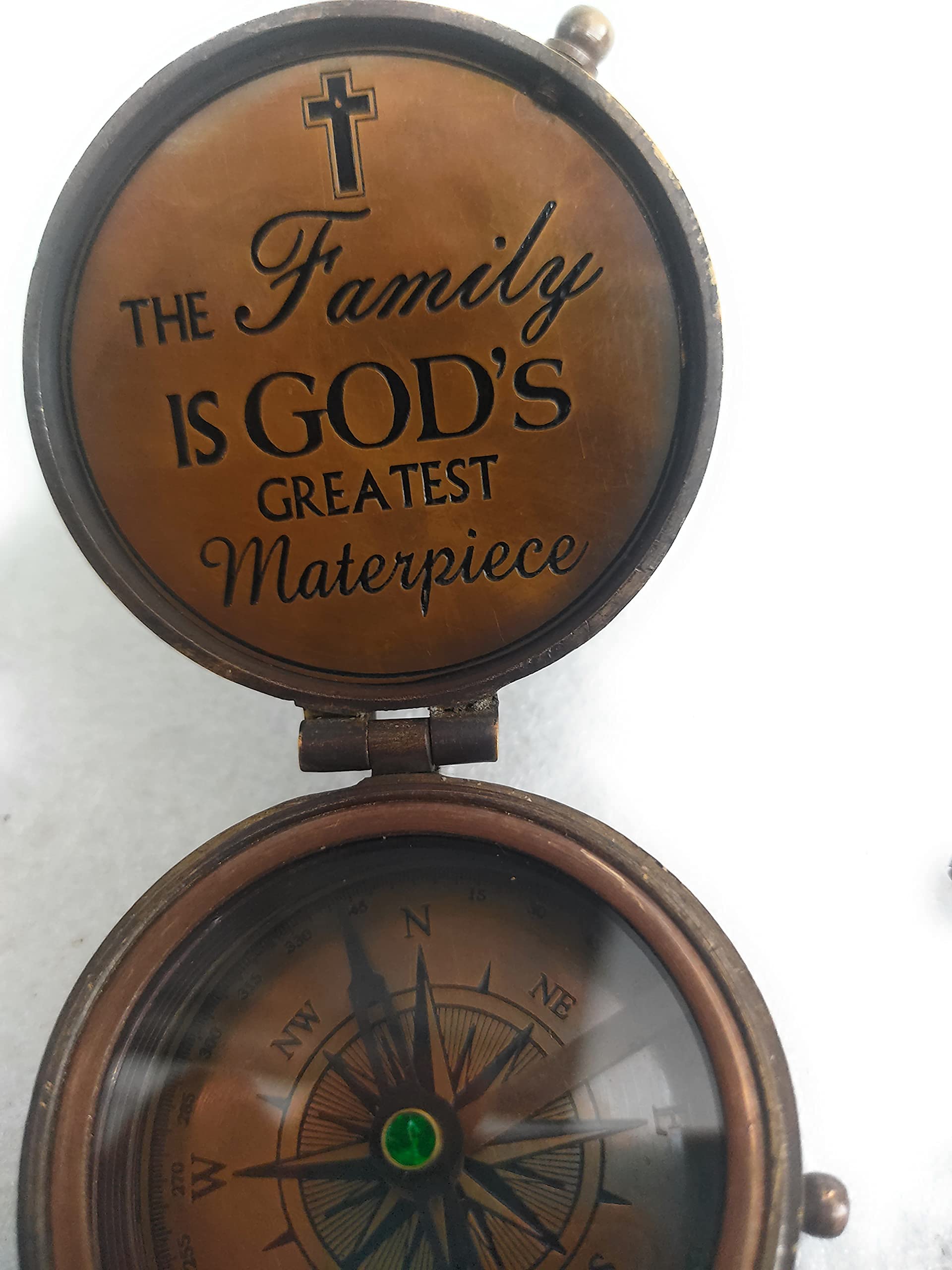 Antique Brass Compass - Personalized Engraved Gift for Men & Women - Perfect for Dad, Mom, Husband, Wife, Boyfriend, Grandparents - Great for Hiking, Camping, Travel & Outdoor Adventures