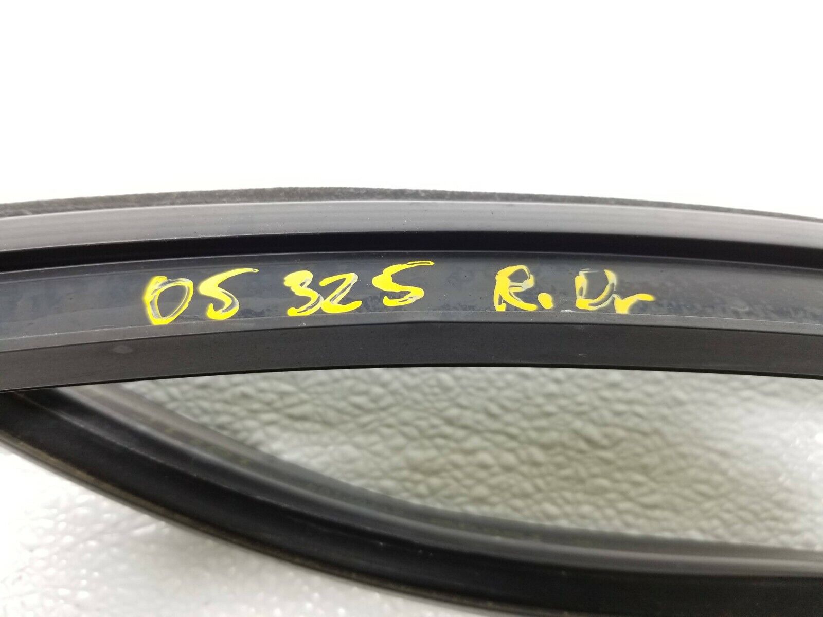 BMW E46 Sedan Rear Left Driver Side Door Weatherstrip Seal - Genuine OEM Replacement Part - Perfect for Weatherproofing & Noise Reduction