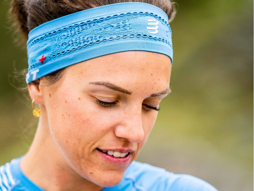 Compressport Unisex Thin Headband ON/OFF Pacific Blue - Lightweight Sweat-Wicking Headband for Running, Cycling & Workouts - Model CU00010B_539_0TU