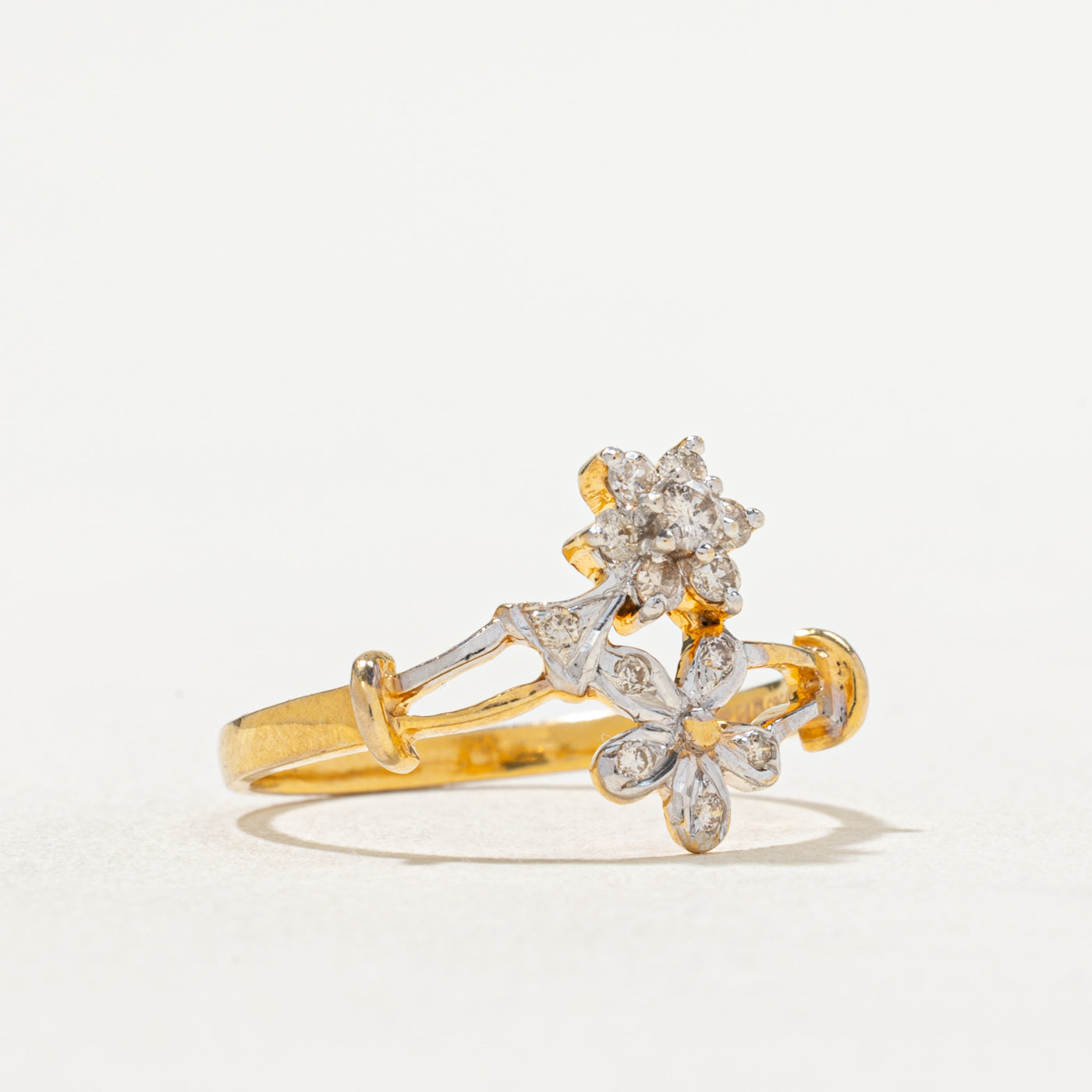 0.20ctw Diamond Floral Ring - Size 6.75 | Elegant Vintage Inspired Wedding Band, Anniversary Gift for Her | Perfect for Engagement, Proposal & Special Occasions