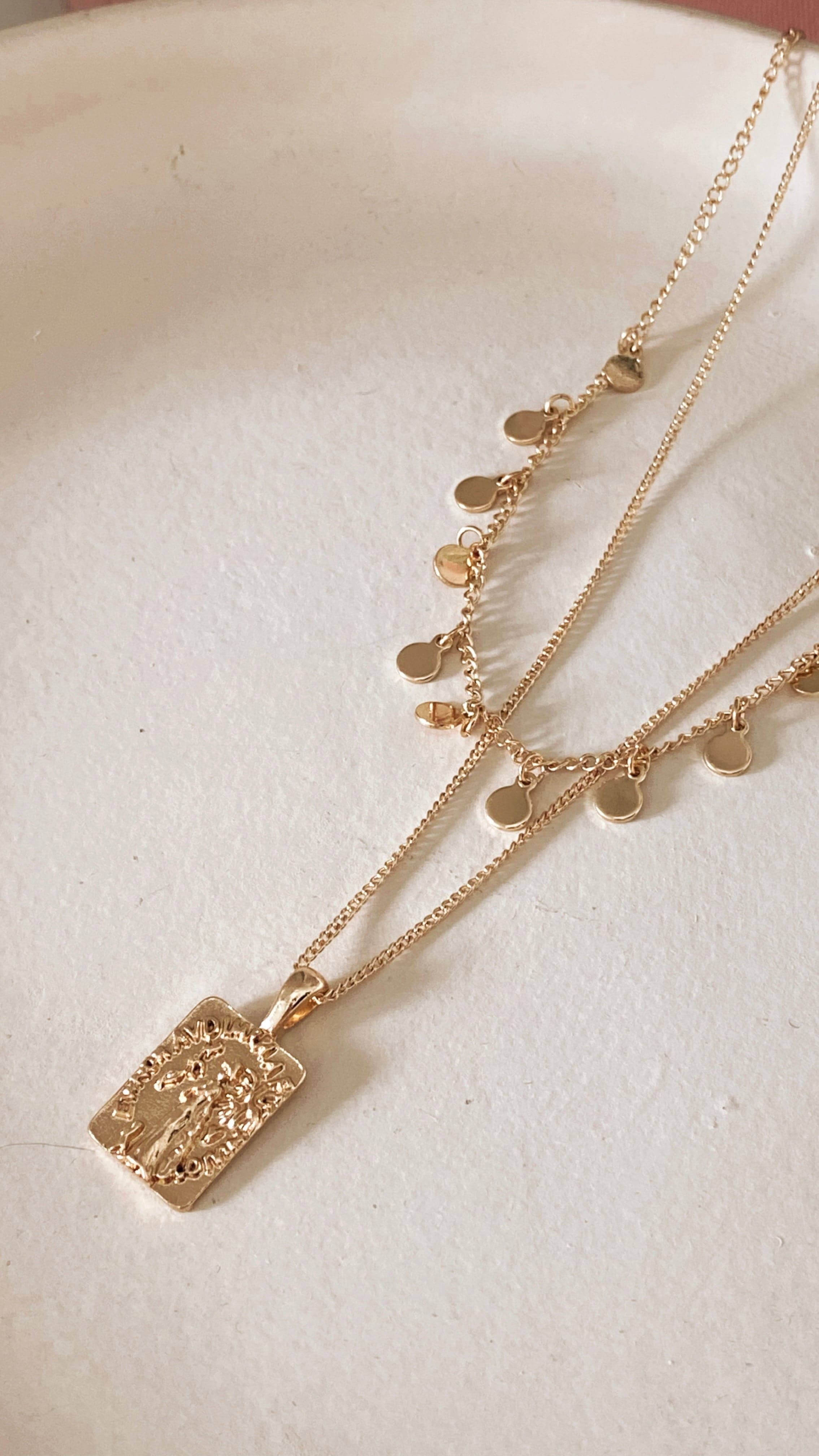 Elegant Alice Pendant Necklace - 14K Gold Plated Jewelry for Women - Perfect for Valentine's Day Gifts & Evening Parties
