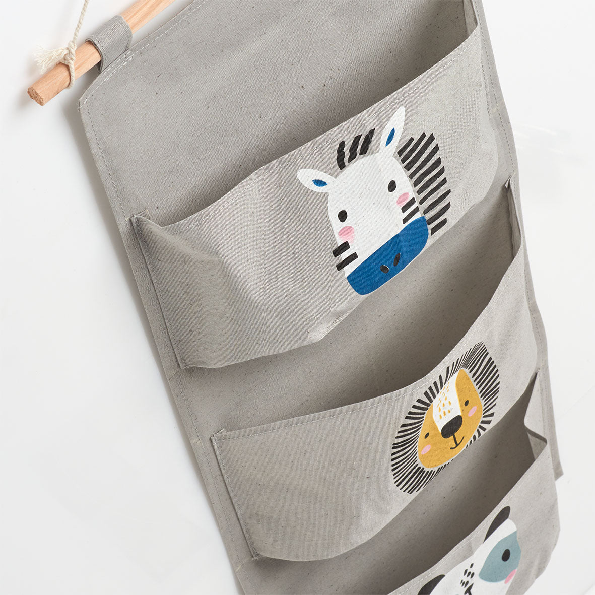 Cute Animal-Themed Hanging Storage Organizer for Kids - Perfect for Bedroom, Nursery, or Playroom Organization