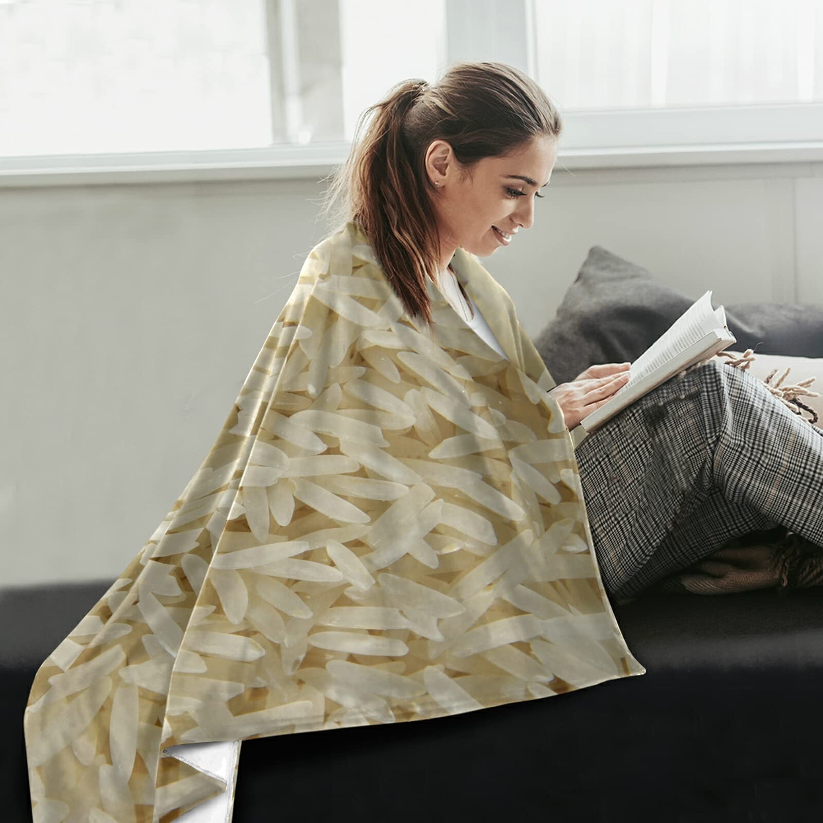 Premium Soft Fleece Blanket - Ultra Cozy Plush Throw Blanket for Bed, Sofa & Chair - 50x60 Inch Faux Fur Blanket for Winter Warmth - Perfect for Home, Office, Travel and Gift Giving