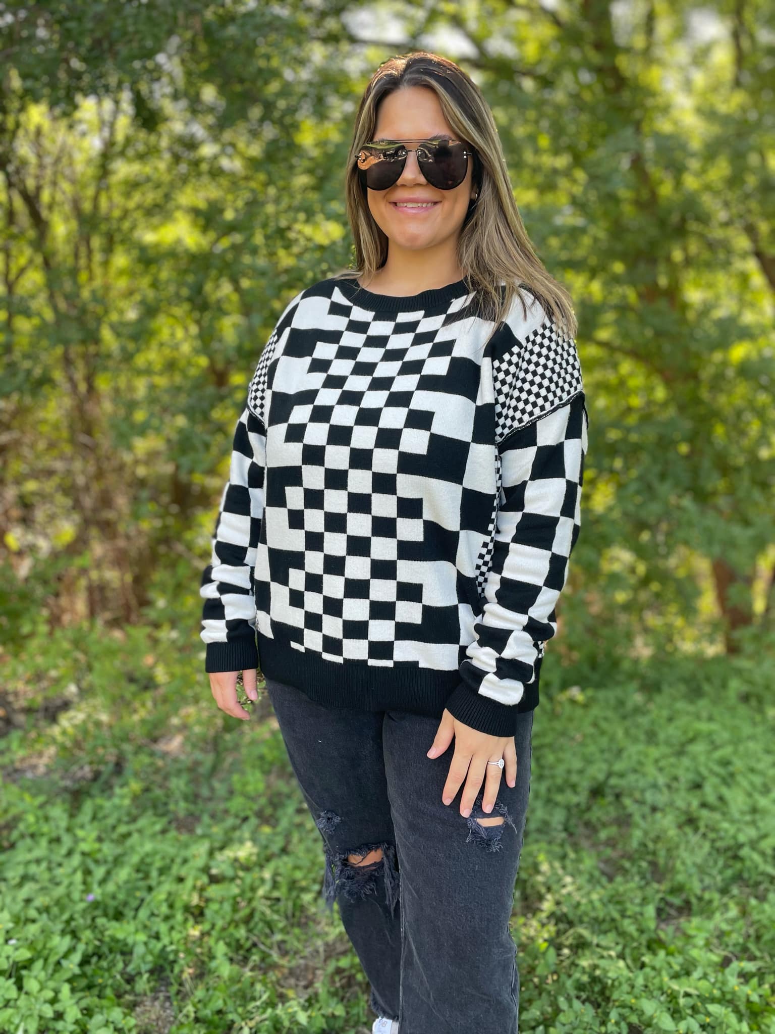 PREORDER: Stylish Checkered Sweater for Women & Men - 4 Color Options - Cozy Knit Pullover for Fall & Winter Fashion - Perfect for Casual Outfits, Office Wear & Holiday Gatherings