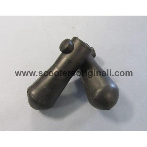 Vespa Centerstand Feet Black Pair for Vespas 1960-1979 20mm - Scootopia Replacement Parts for Easy Parking & Maintenance