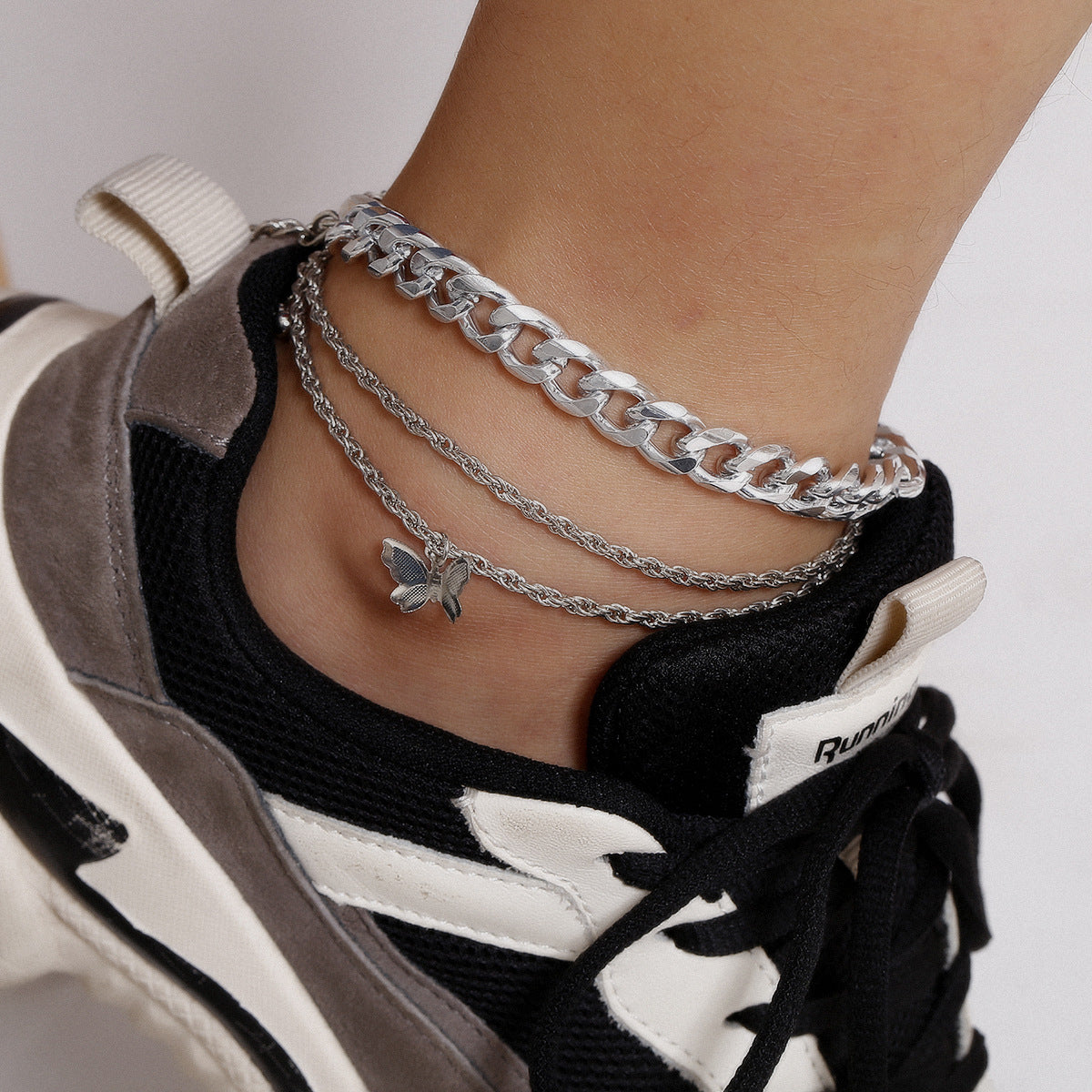Creative Twist Chain Fashionable Simple Footwear - Stylish & Comfortable Shoes for Women, Perfect for Casual Outings, Parties & Everyday Wear
