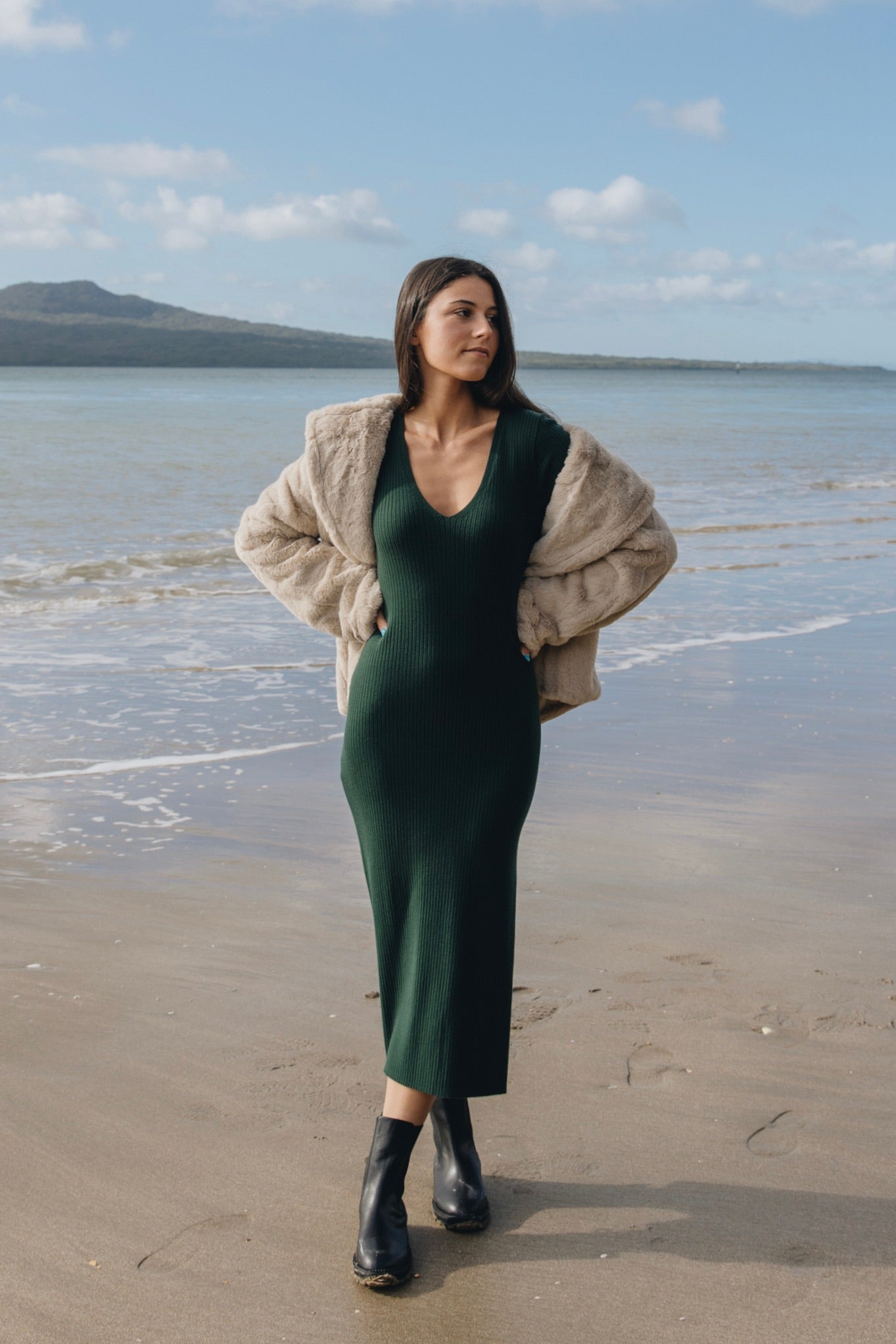 Skillful Forest Rib Knit Long Sleeve V-Neck Midi Dress - Elegant Fall & Winter Office Wear for Women