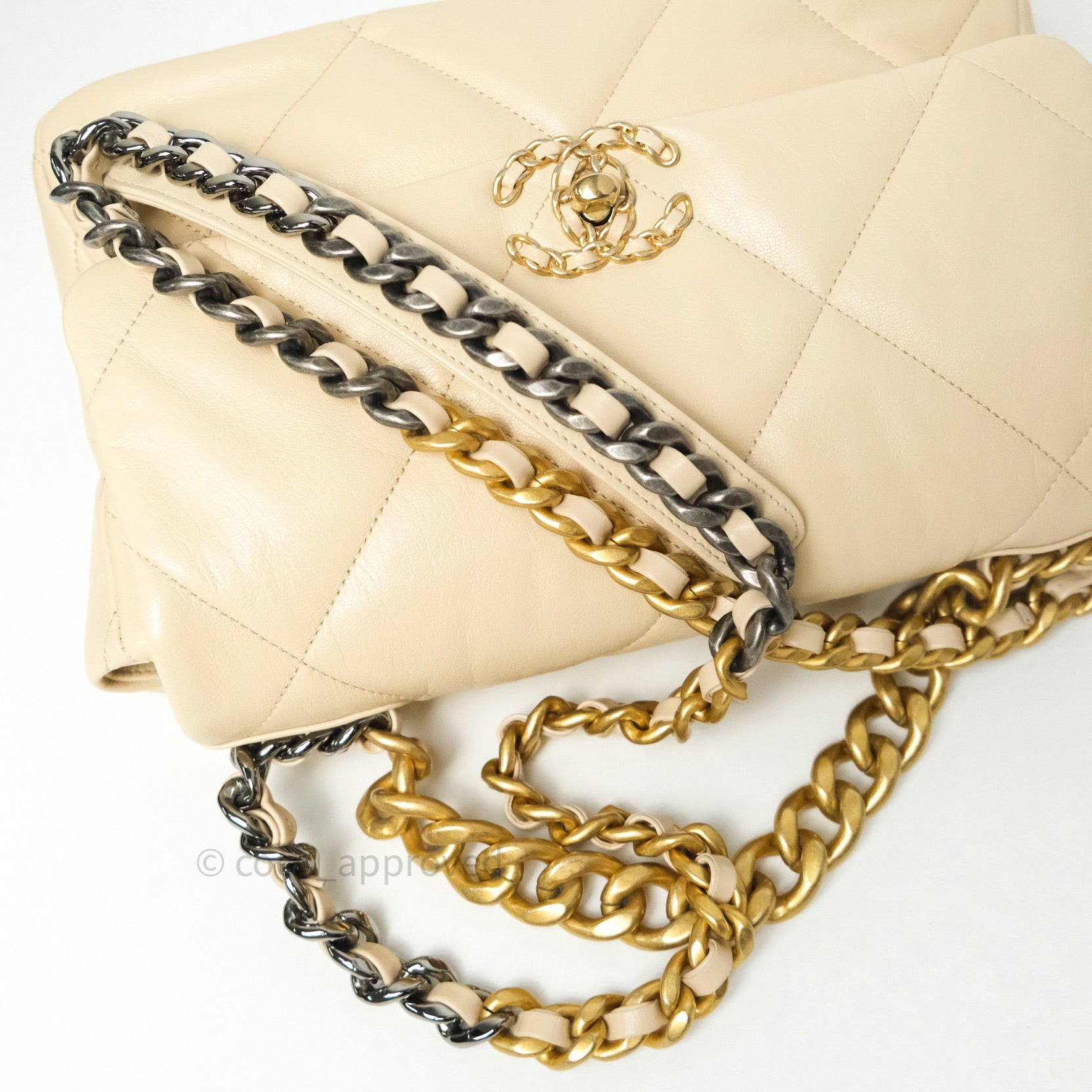 Chanel 19 Medium Flap Bag in Beige Goatskin Leather with Mixed Hardware - Luxury Handbag for Women, Perfect for Work, Date Night & Special Occasions