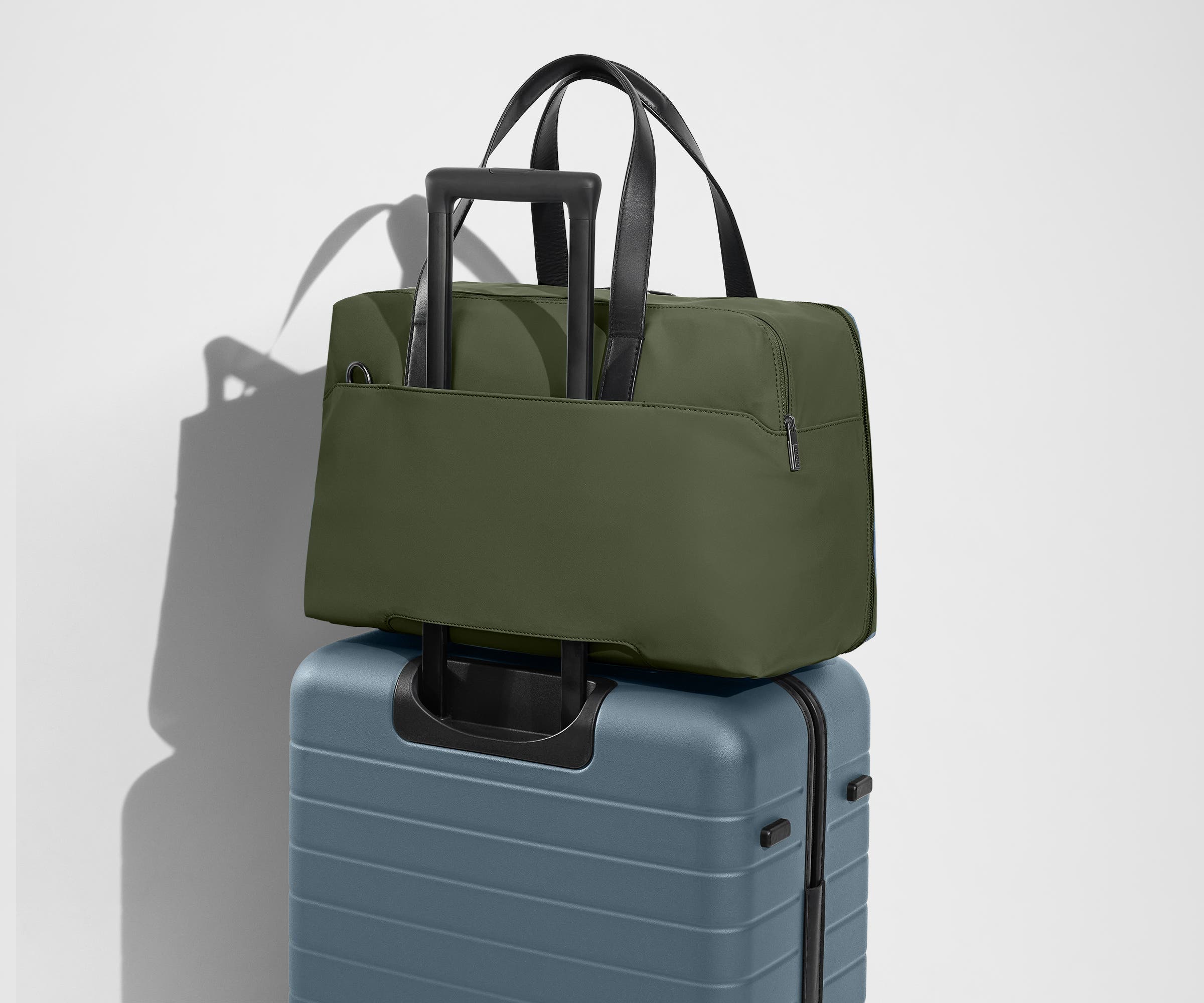 Premium Olive Green Overnight Bag - Durable Travel Duffel for Weekend Getaways & Business Trips - Perfect Carry-On for Gym, Work & Short Vacations